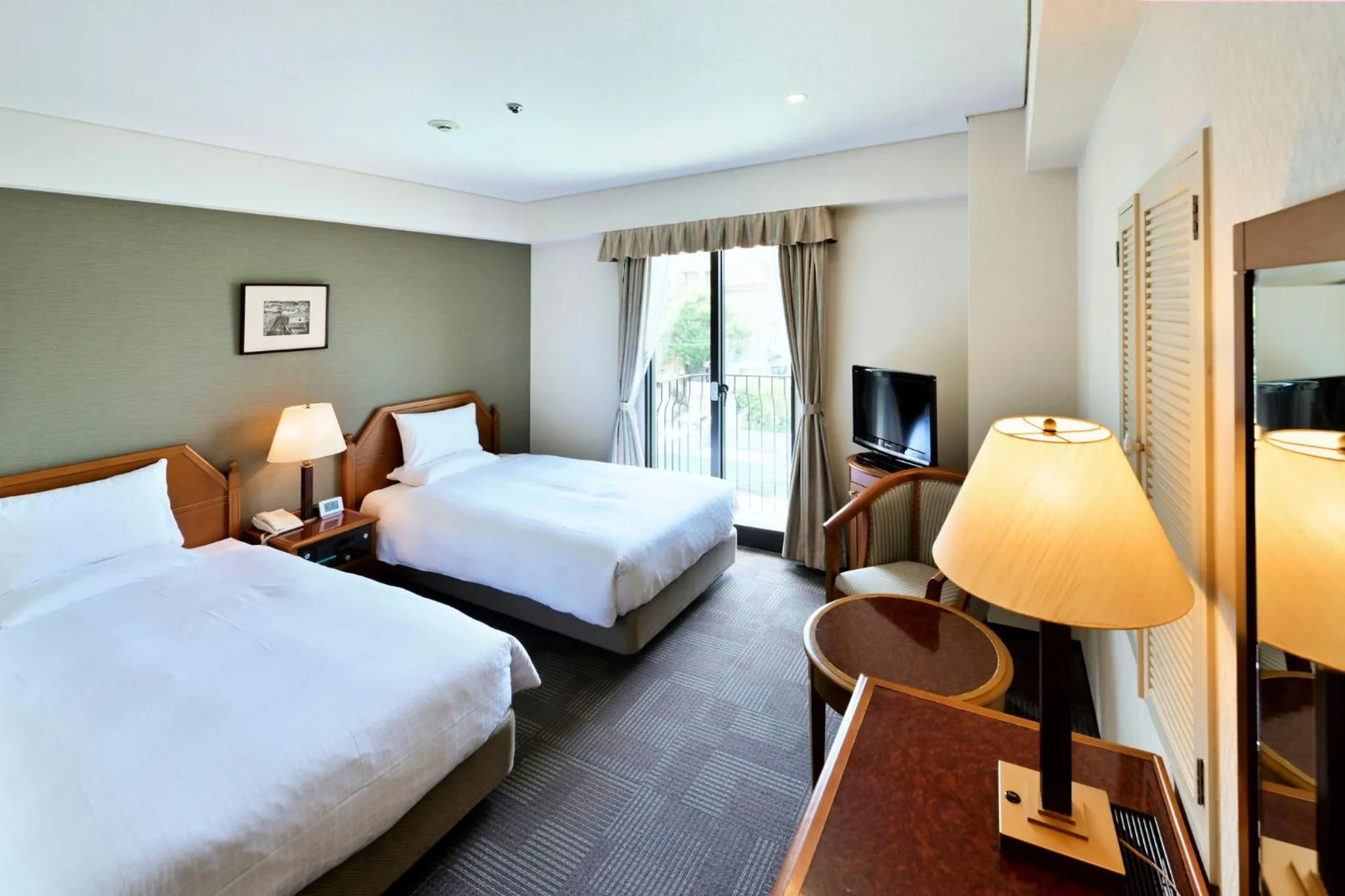 Photo of the whole room, Bed in ANA Crowne Plaza Hotel Nagasaki Gloverhill by IHG