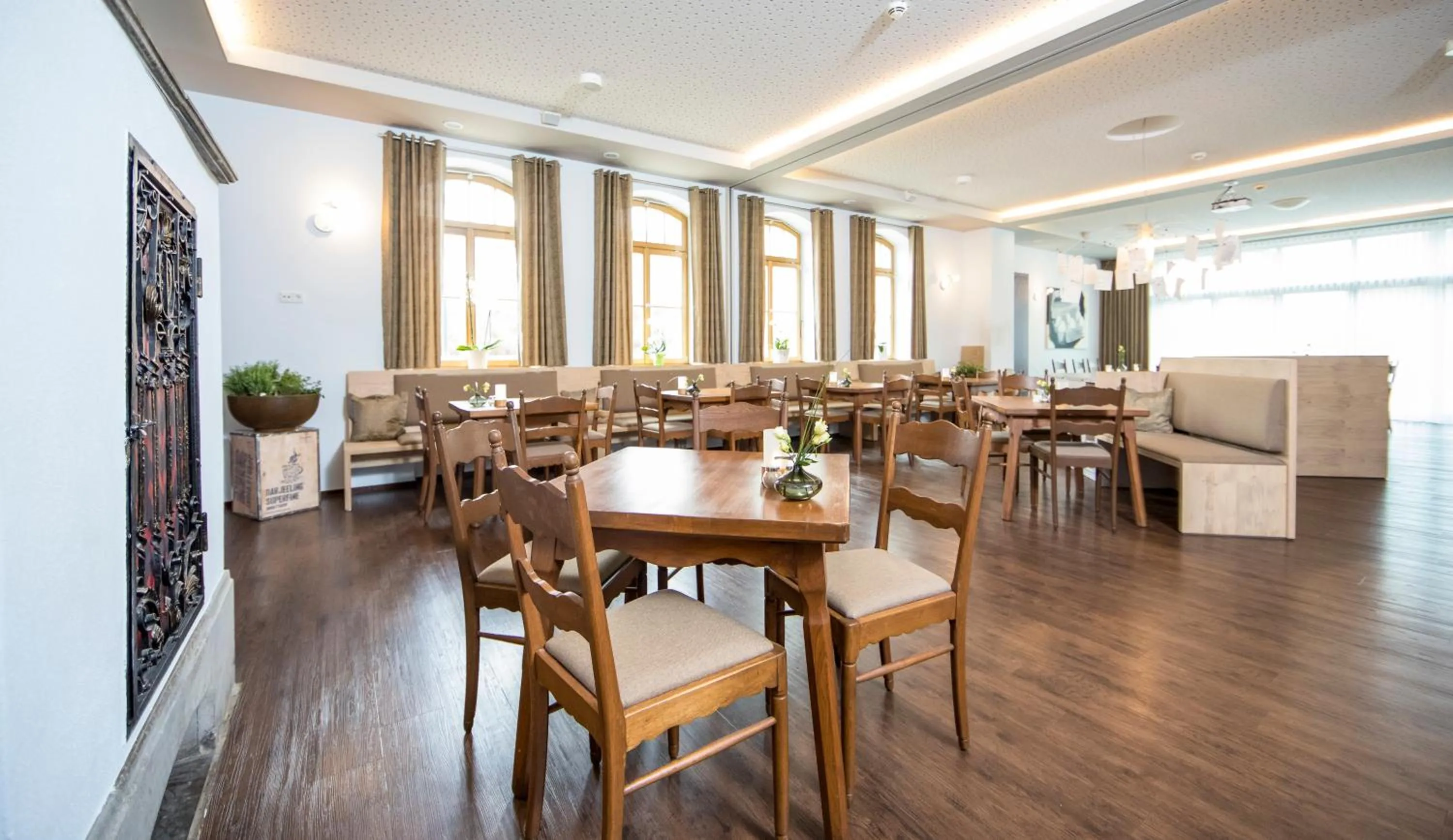 Restaurant/places to eat in Hotel Saxenhof