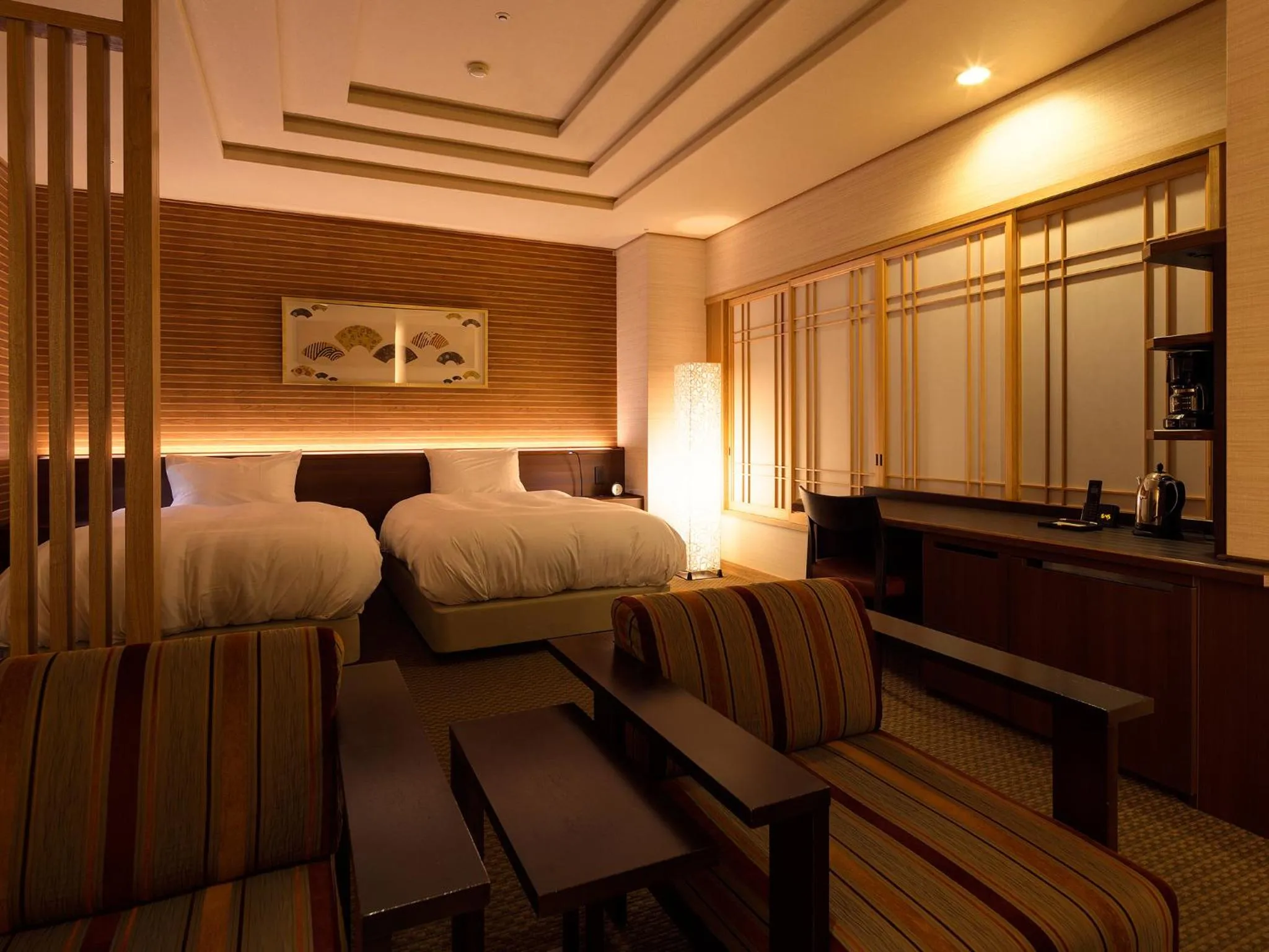 Photo of the whole room in Awaji Yumesenkei