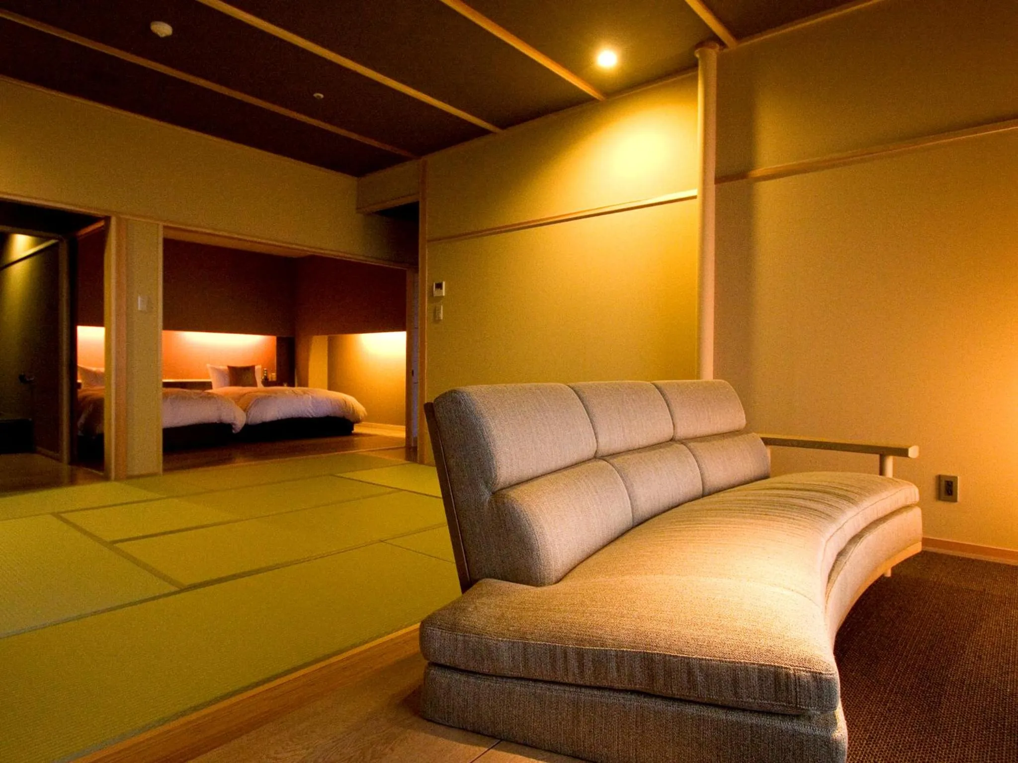 Photo of the whole room, Bed in Amahara