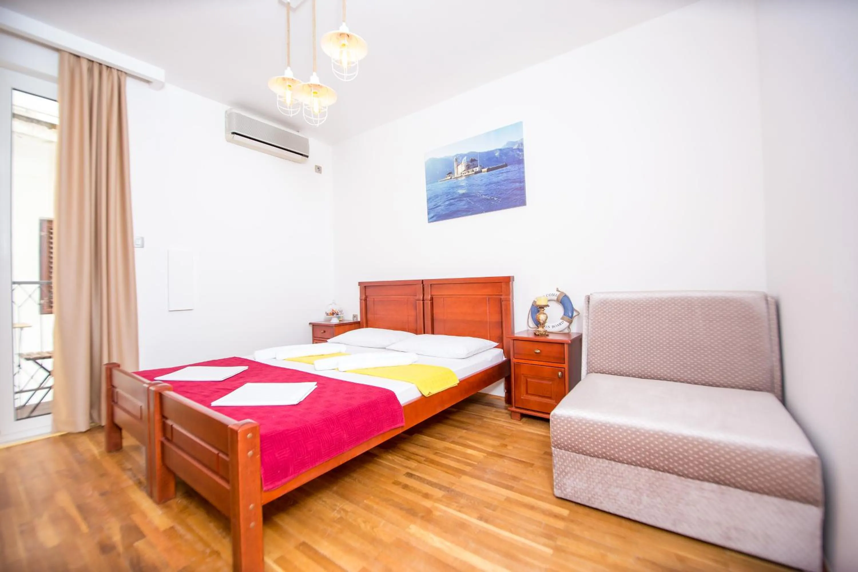 Photo of the whole room, Bed in Villa DiEden