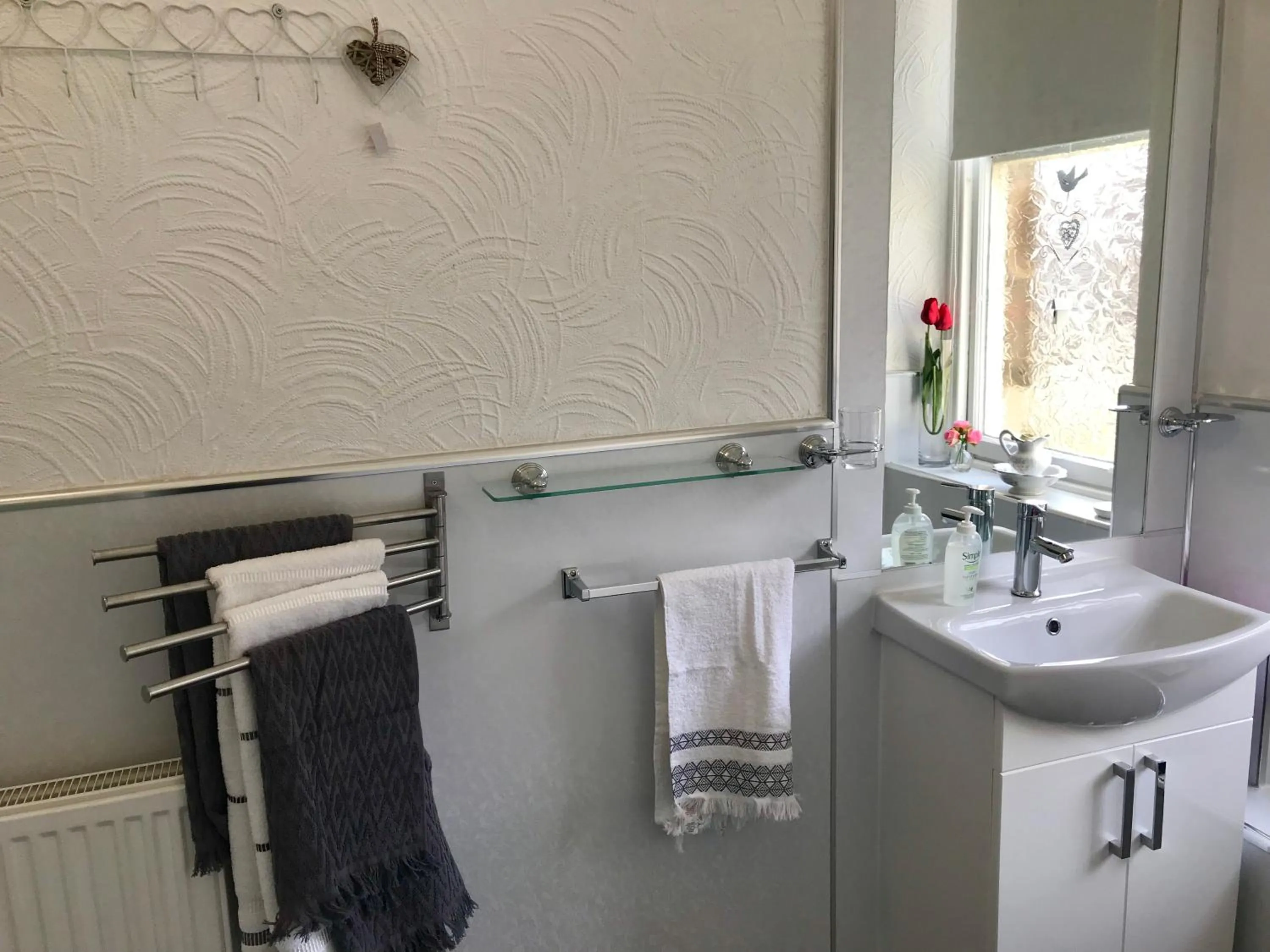 Shower in 233 Leith Apartment