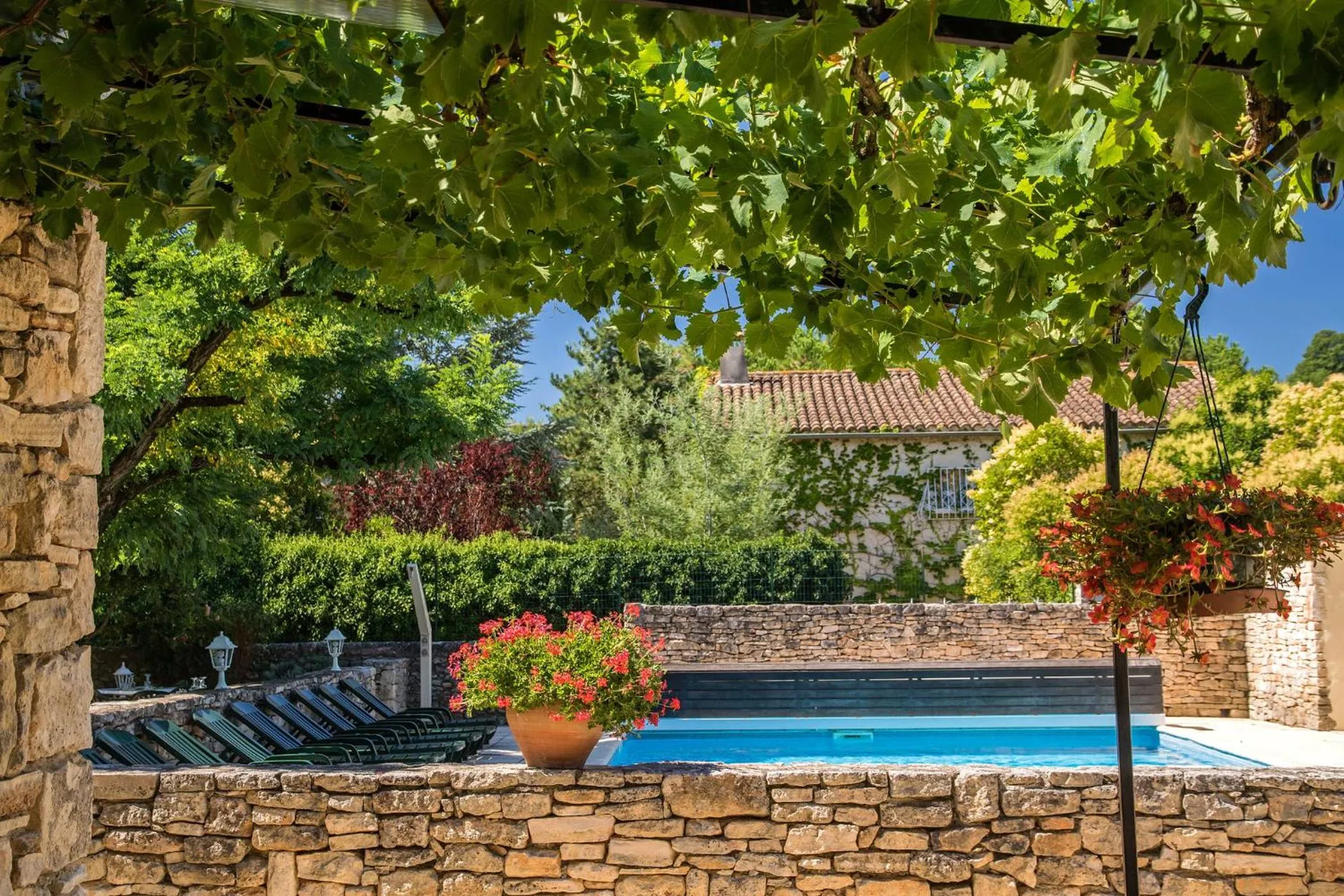 Logis Hôtel Restaurant L'Escarbille