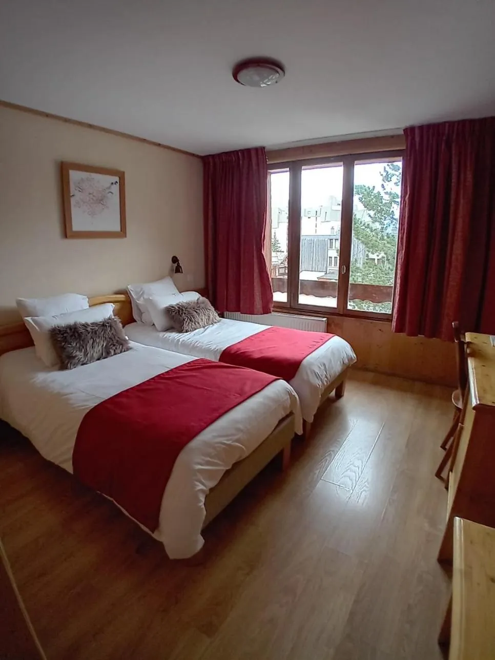 Bedroom, Bed in Hotel le Sherpa