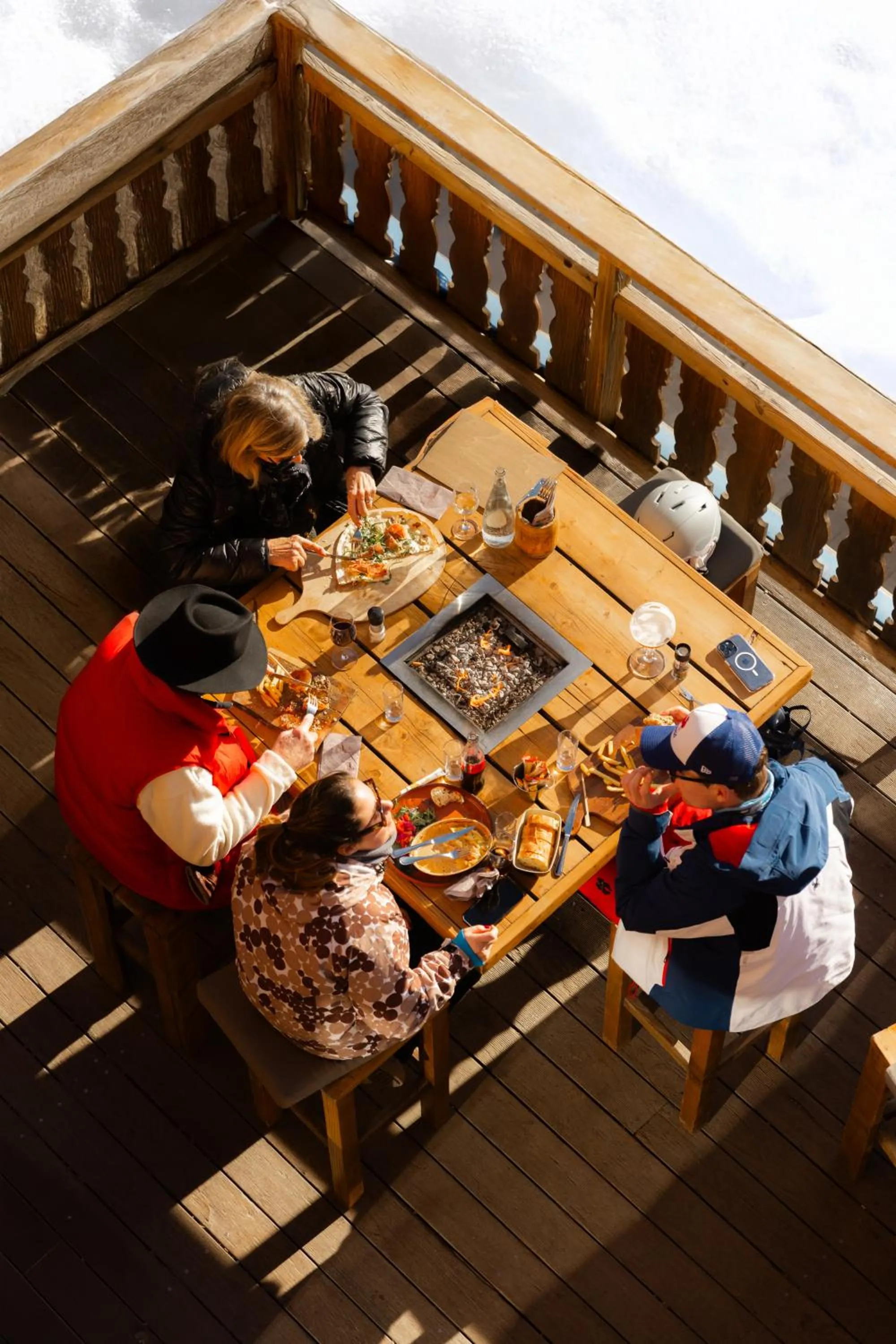 Restaurant/places to eat in Hotel le Sherpa