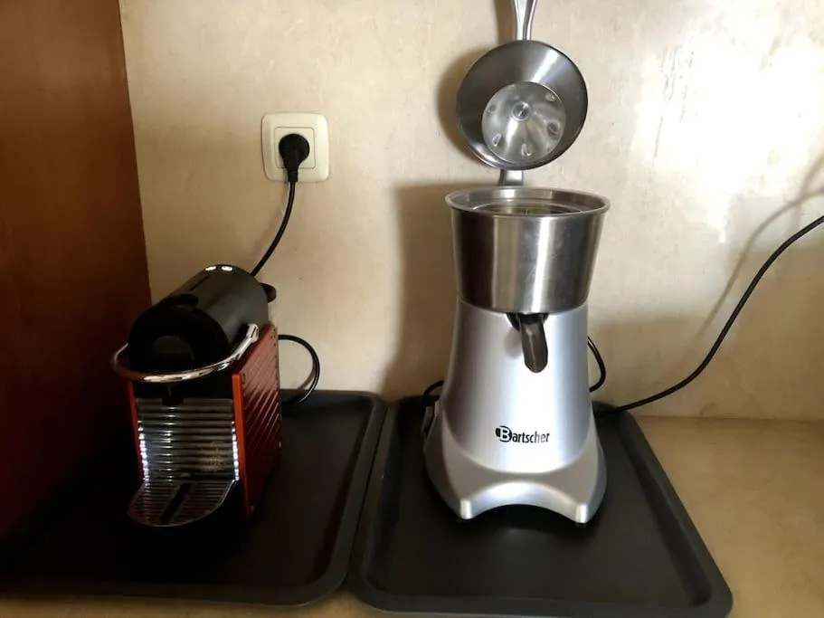 Coffee/tea facilities in Nitza Seaview Apartments