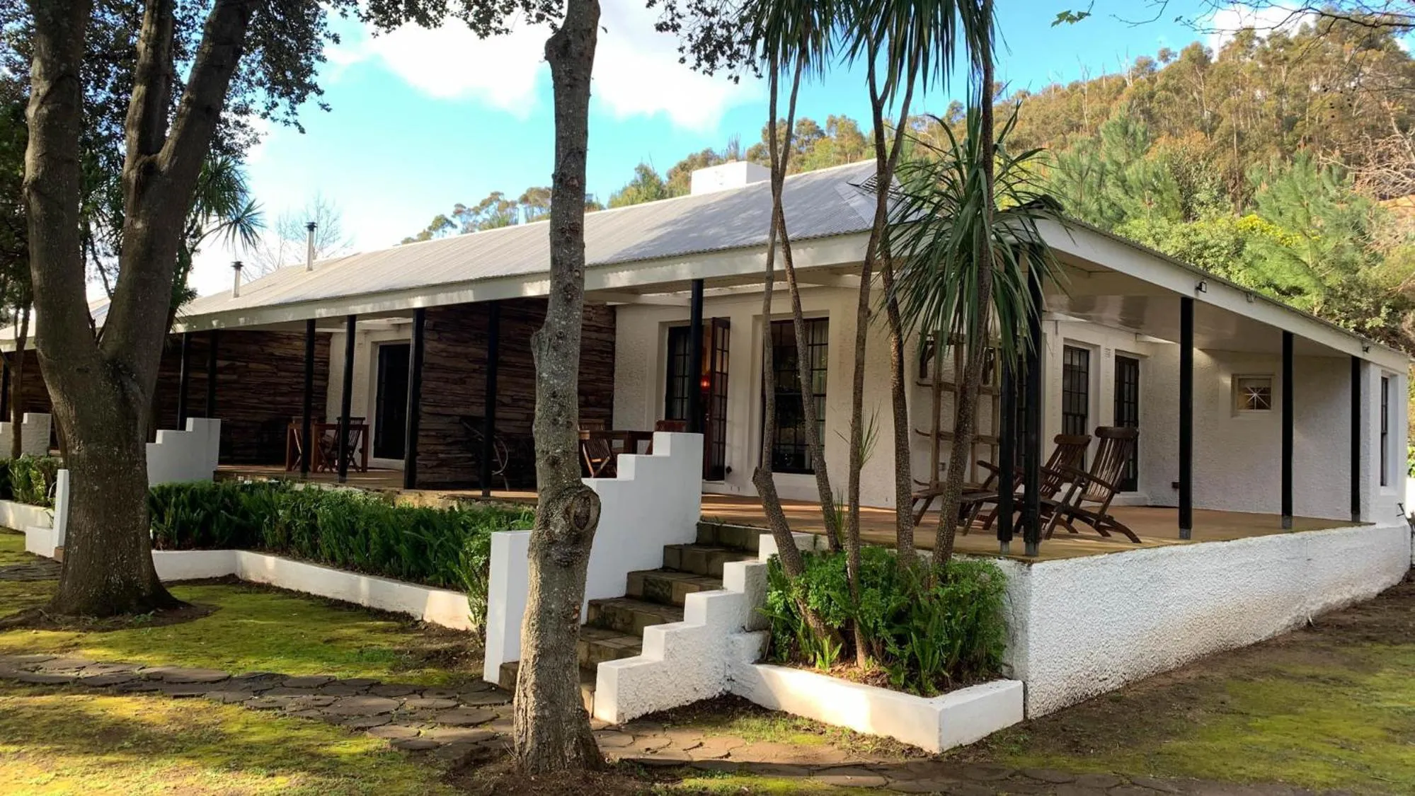 Property building in Silvermist Wine Estate