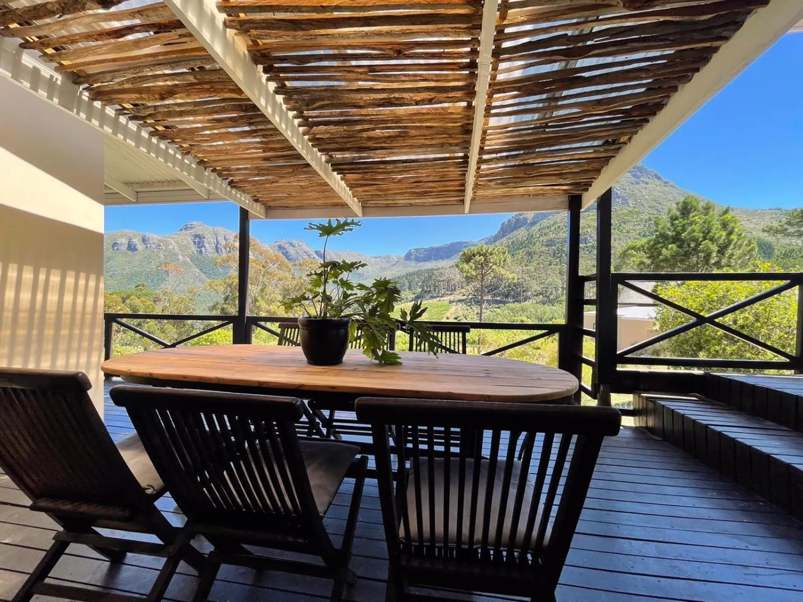 Balcony/Terrace in Silvermist Wine Estate