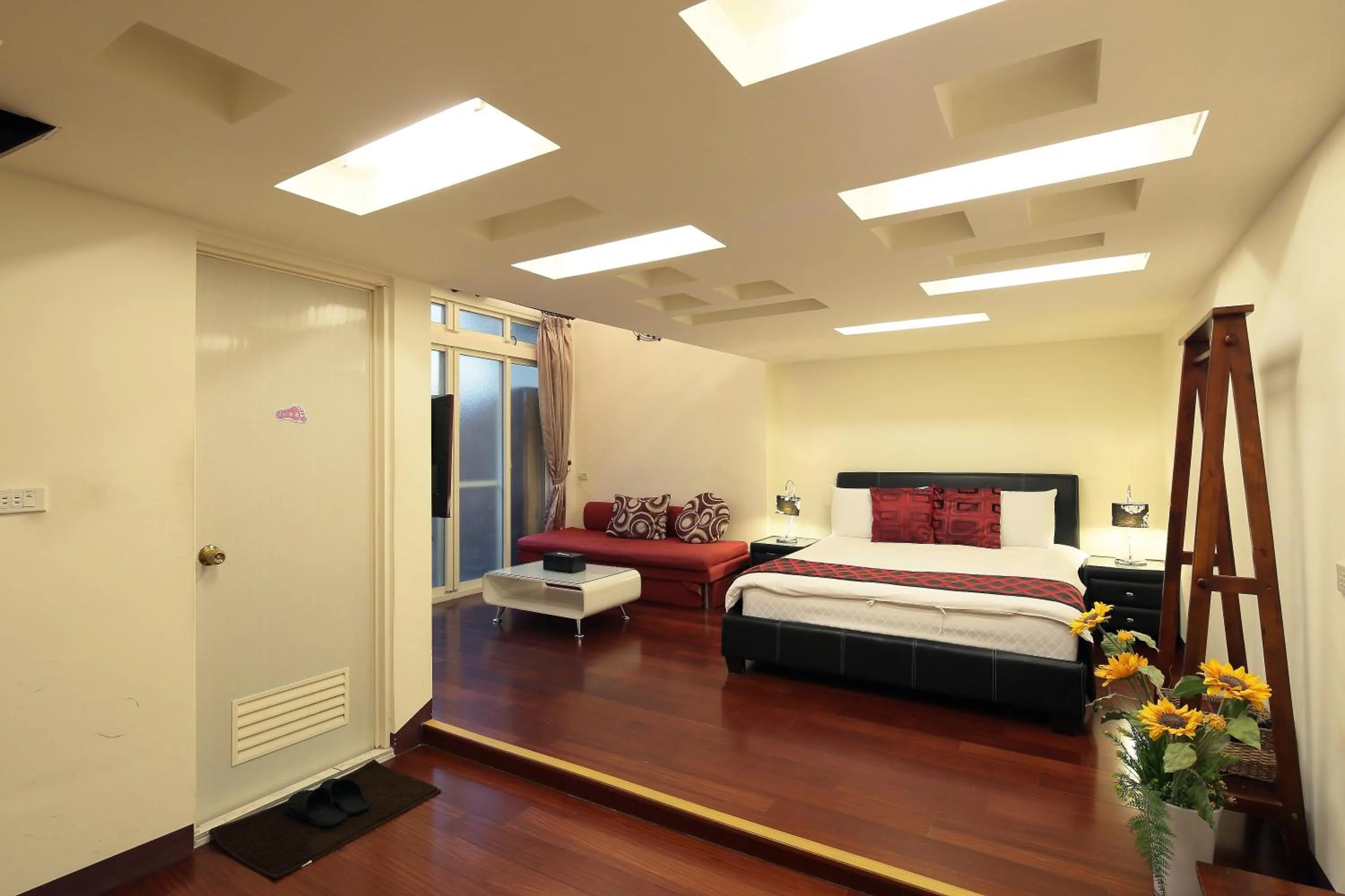 Happiness Yes Hostel 2