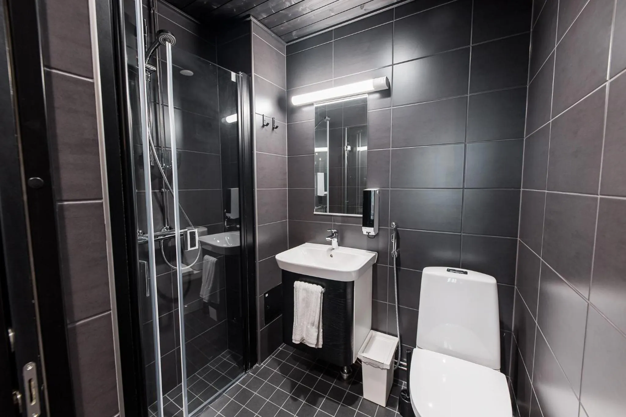 Bathroom in Forenom Aparthotel Vantaa Tikkurila