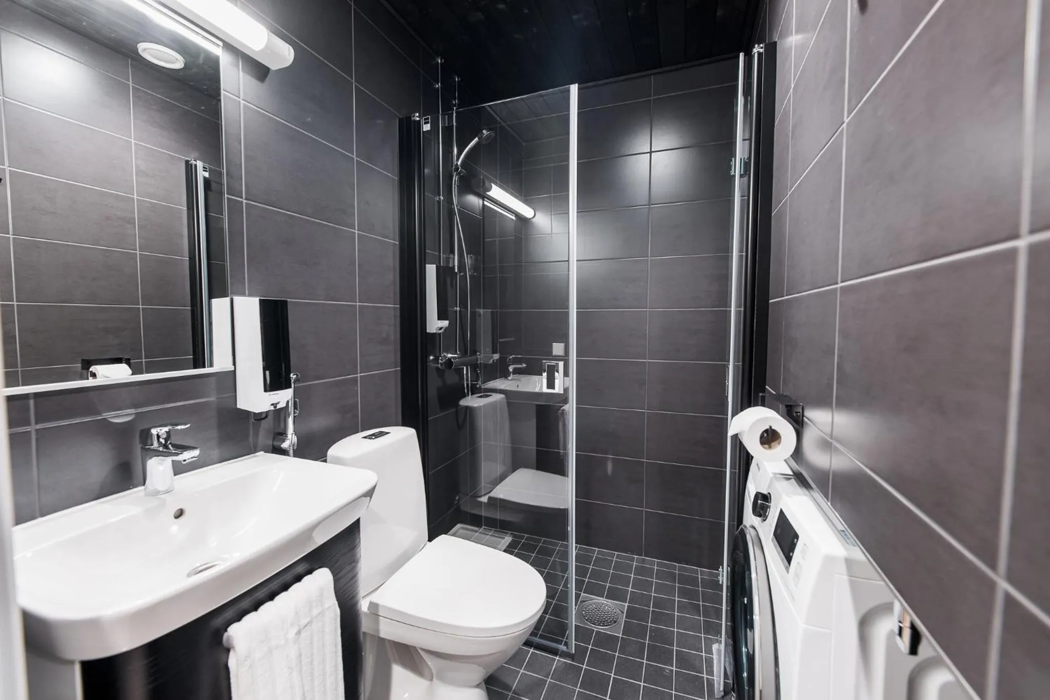 Bathroom in Forenom Aparthotel Vantaa Tikkurila