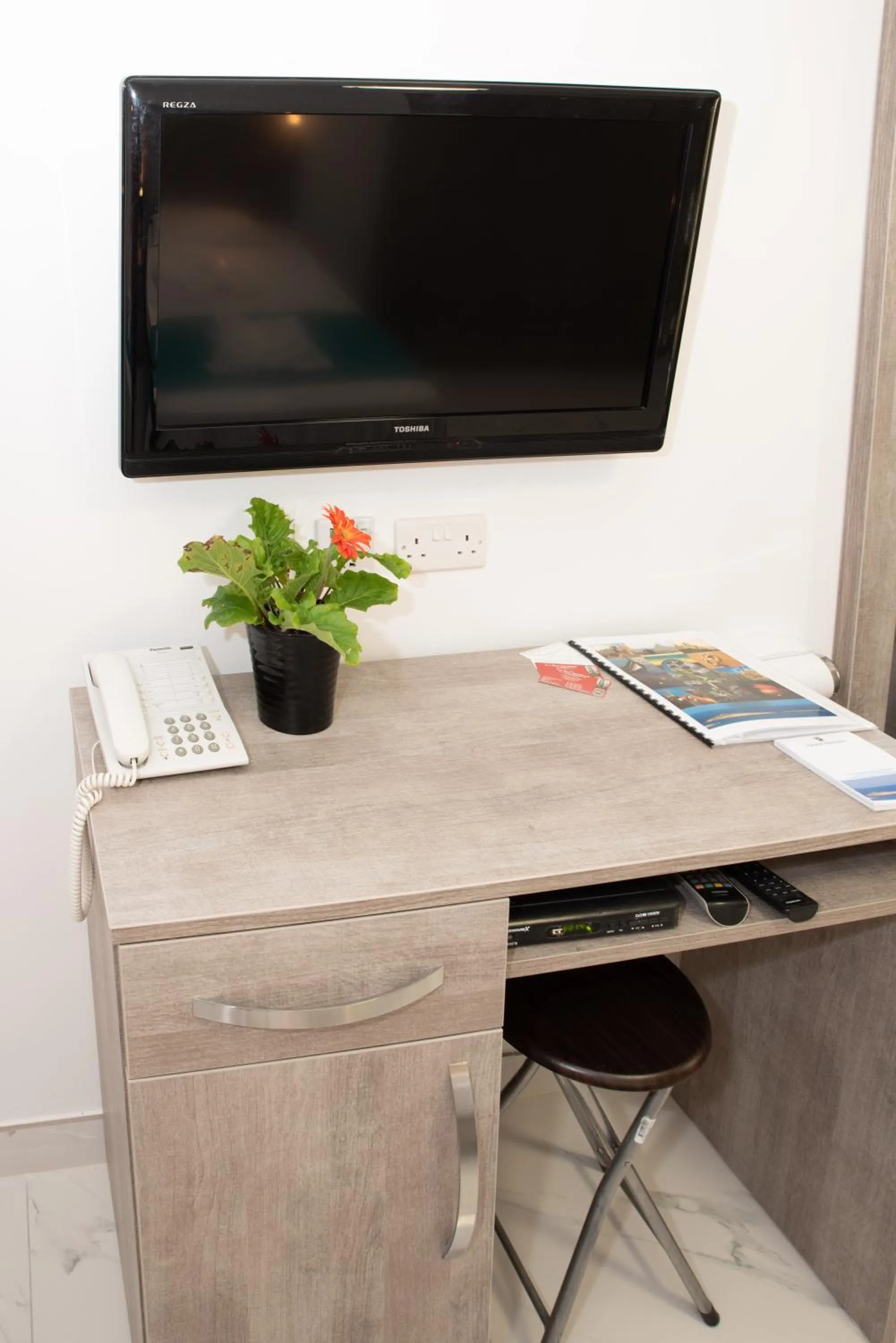 TV and multimedia in For Rest Aparthotel