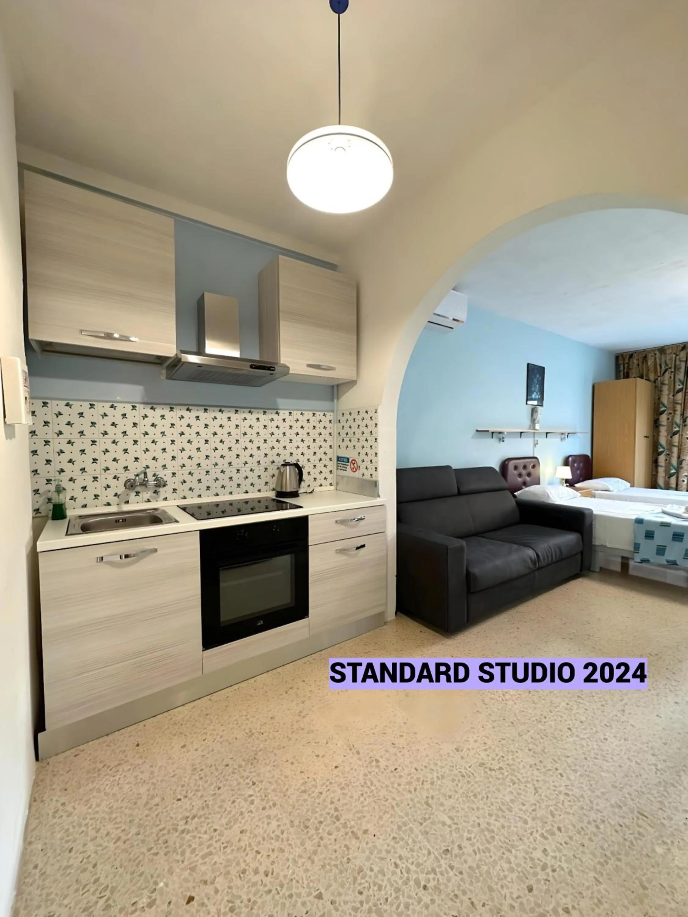 Bed in For Rest Aparthotel