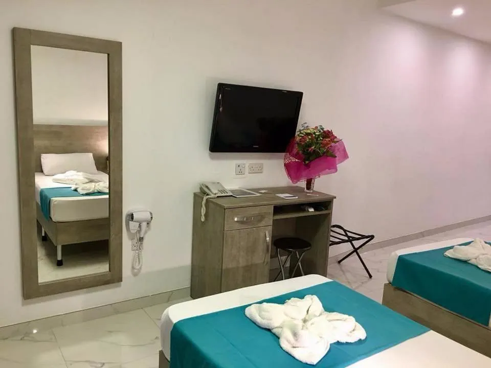 Bed in For Rest Aparthotel