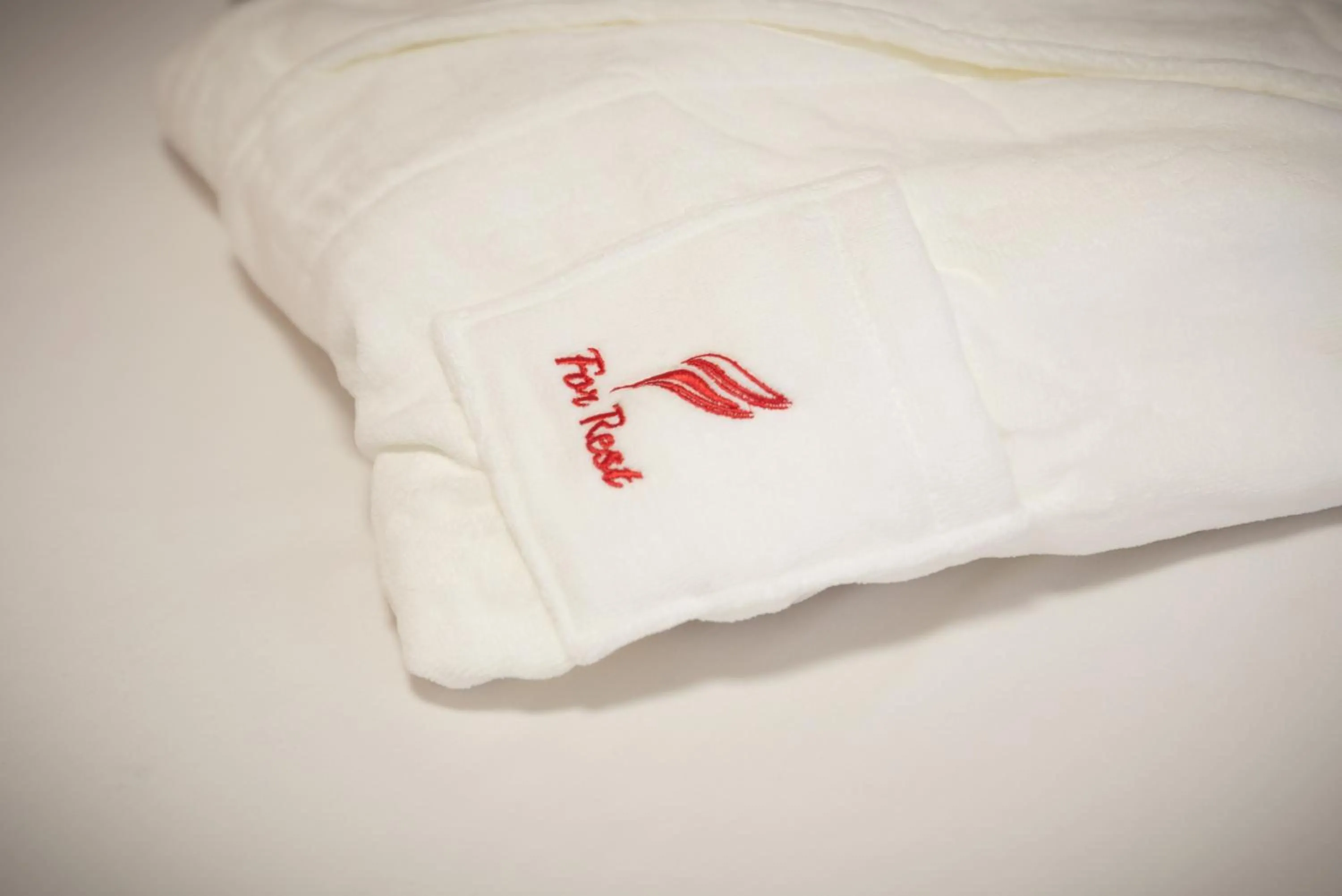 Bed in For Rest Aparthotel