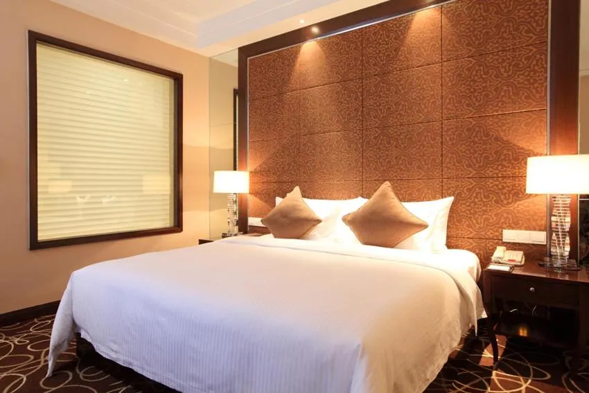 Photo of the whole room in Howard Johnson Tongfang Plaza Zhuji