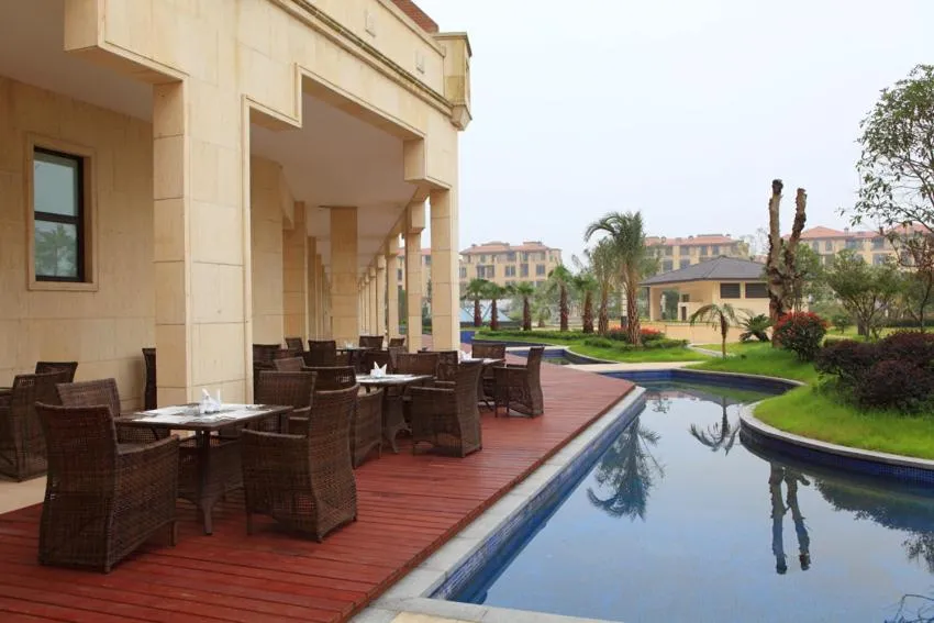 Patio in Howard Johnson Tongfang Plaza Zhuji