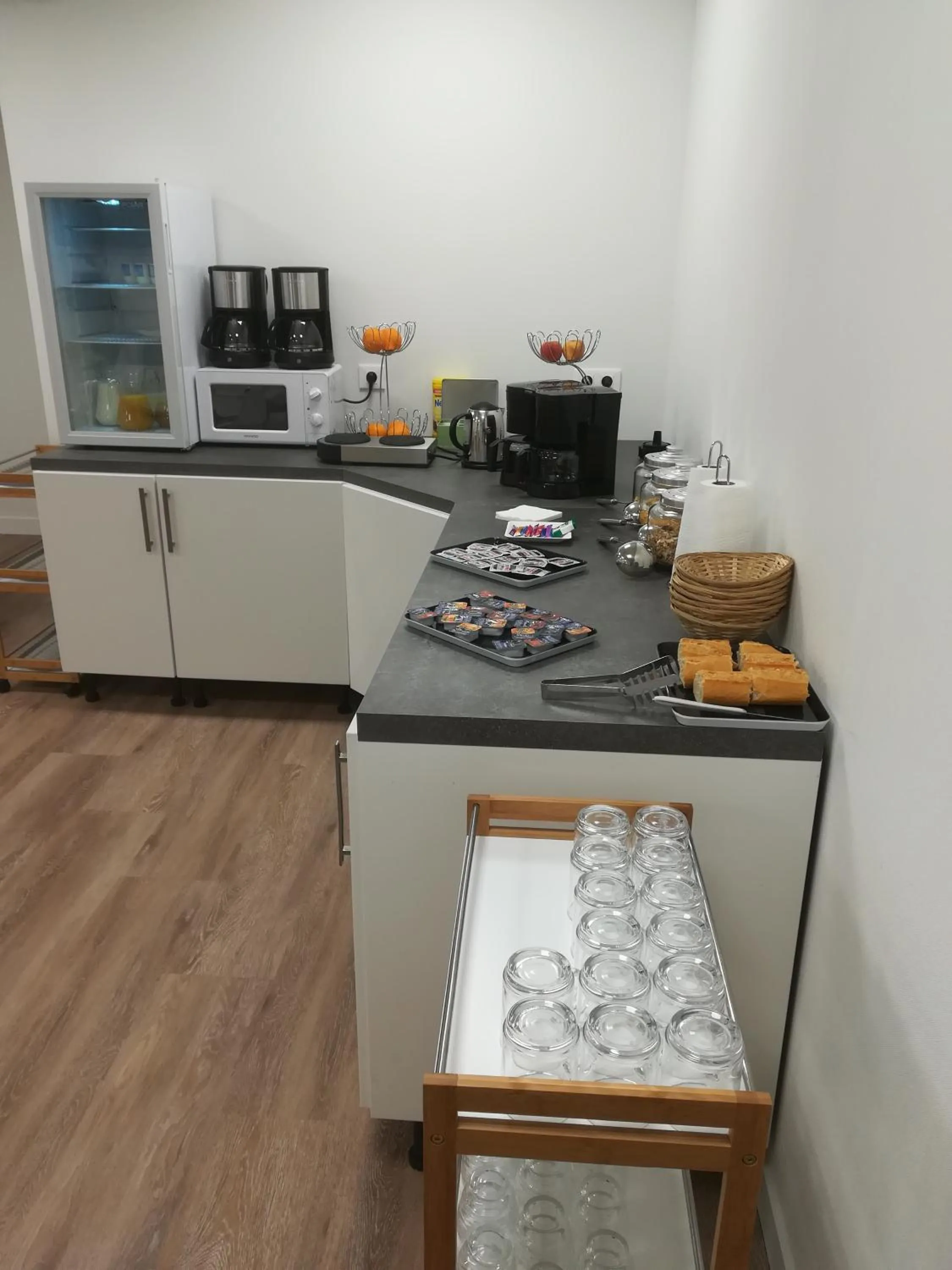 Restaurant/places to eat in Atao Residence- Rennes Sud