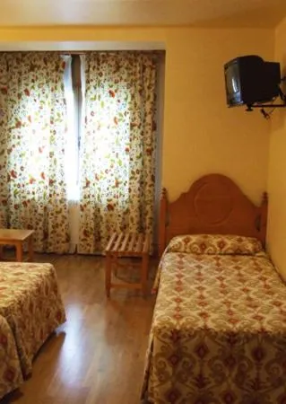 Photo of the whole room, Bed in Hotel Turrull