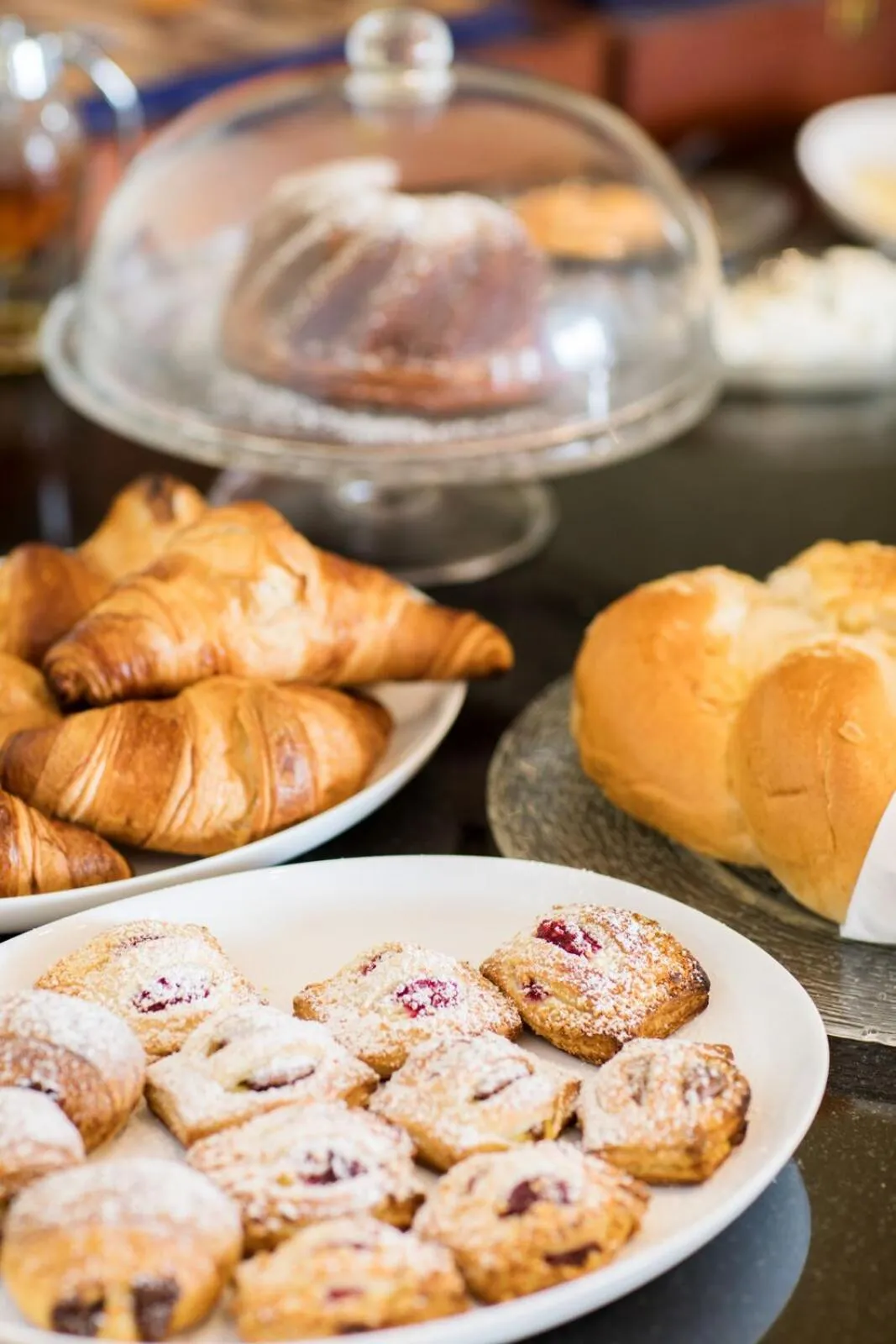 Breakfast in Hotel Widhof - Check-in im Hotel Nibelungenhof