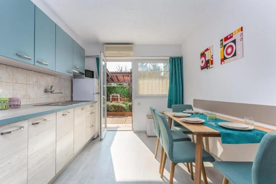 Kitchen or kitchenette in Vita