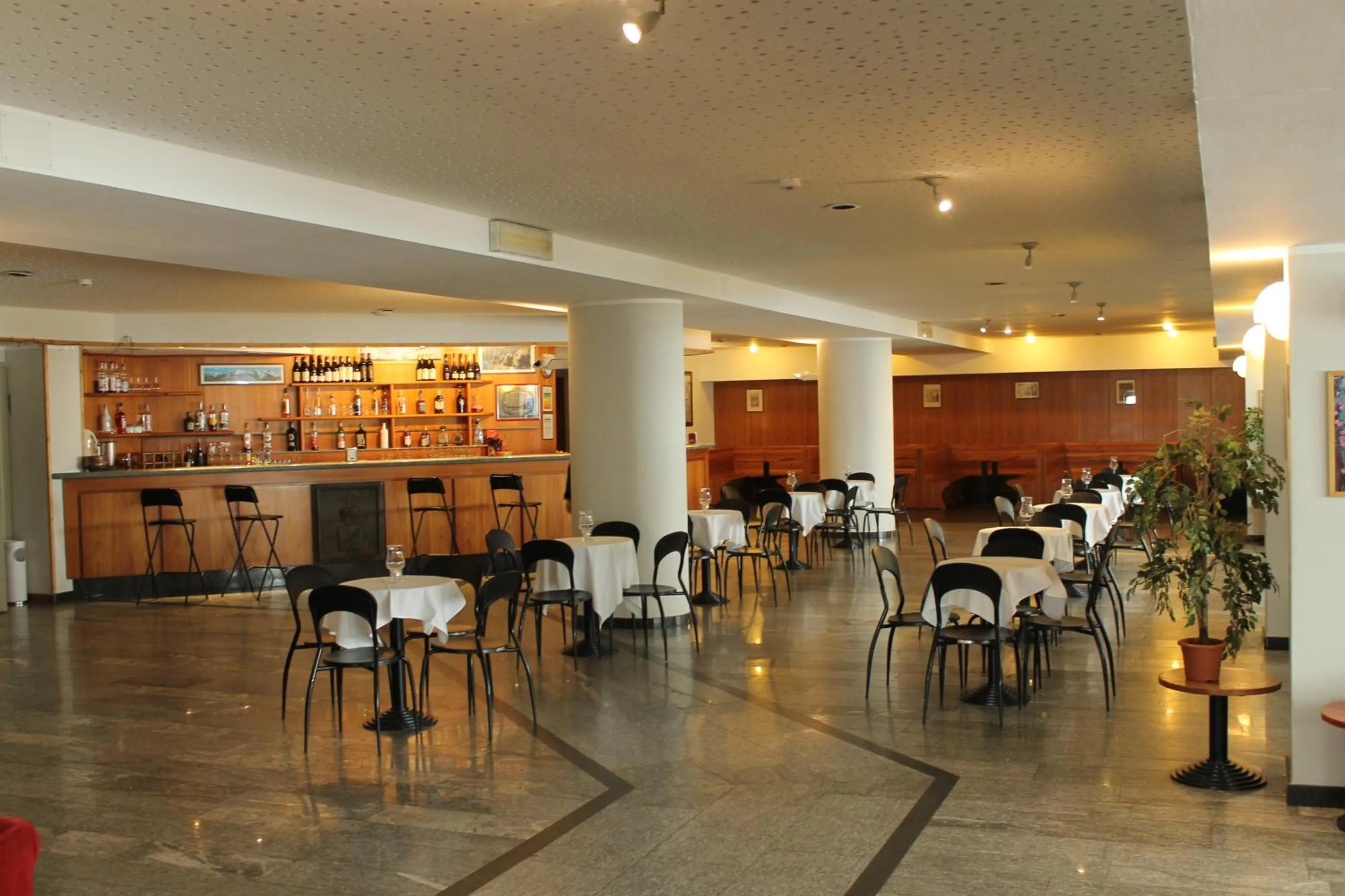 Lounge or bar in La Trinitè Monboso Hotel