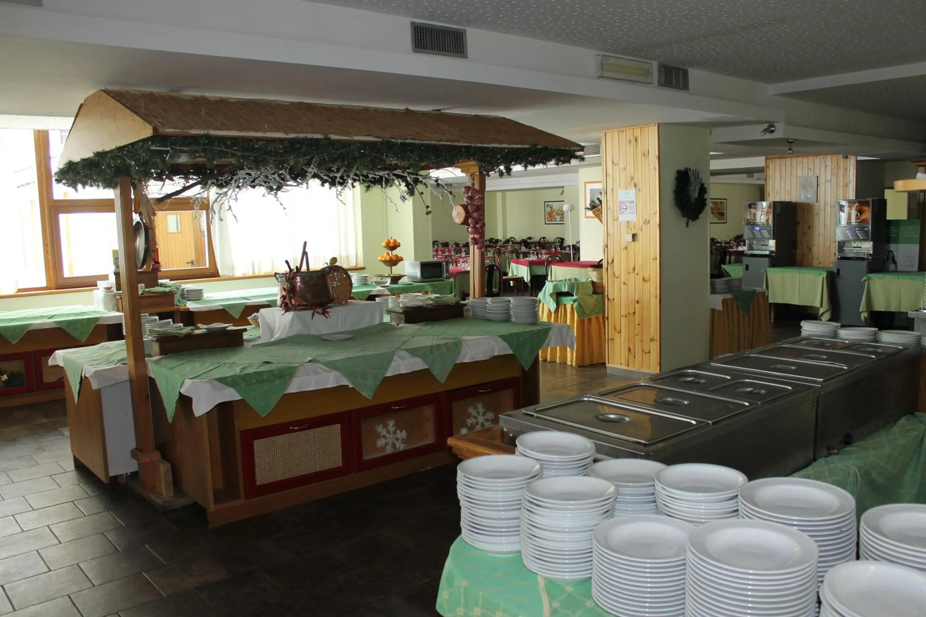 Restaurant/places to eat in La Trinitè Monboso Hotel