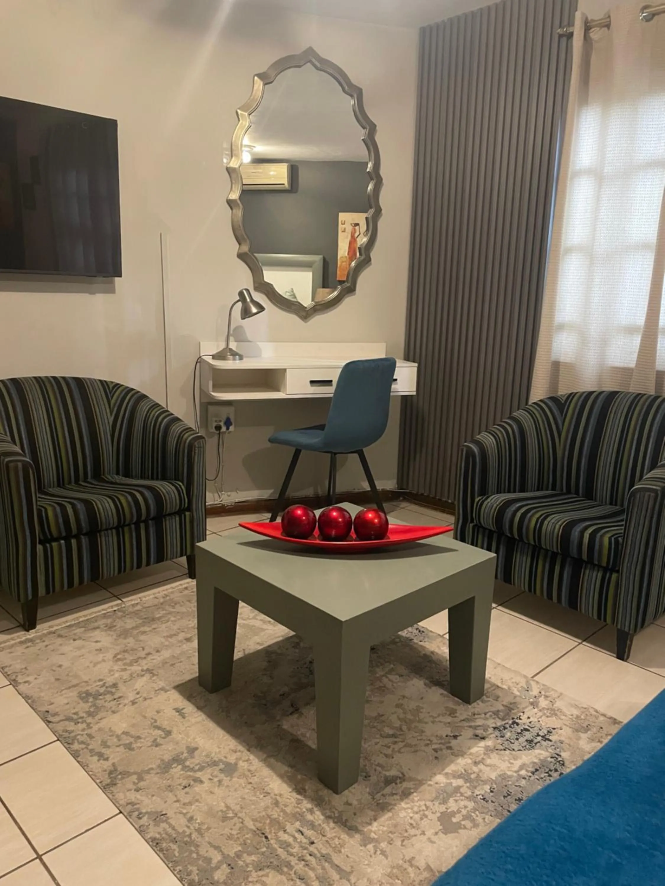 Seating area in Marion Lodge