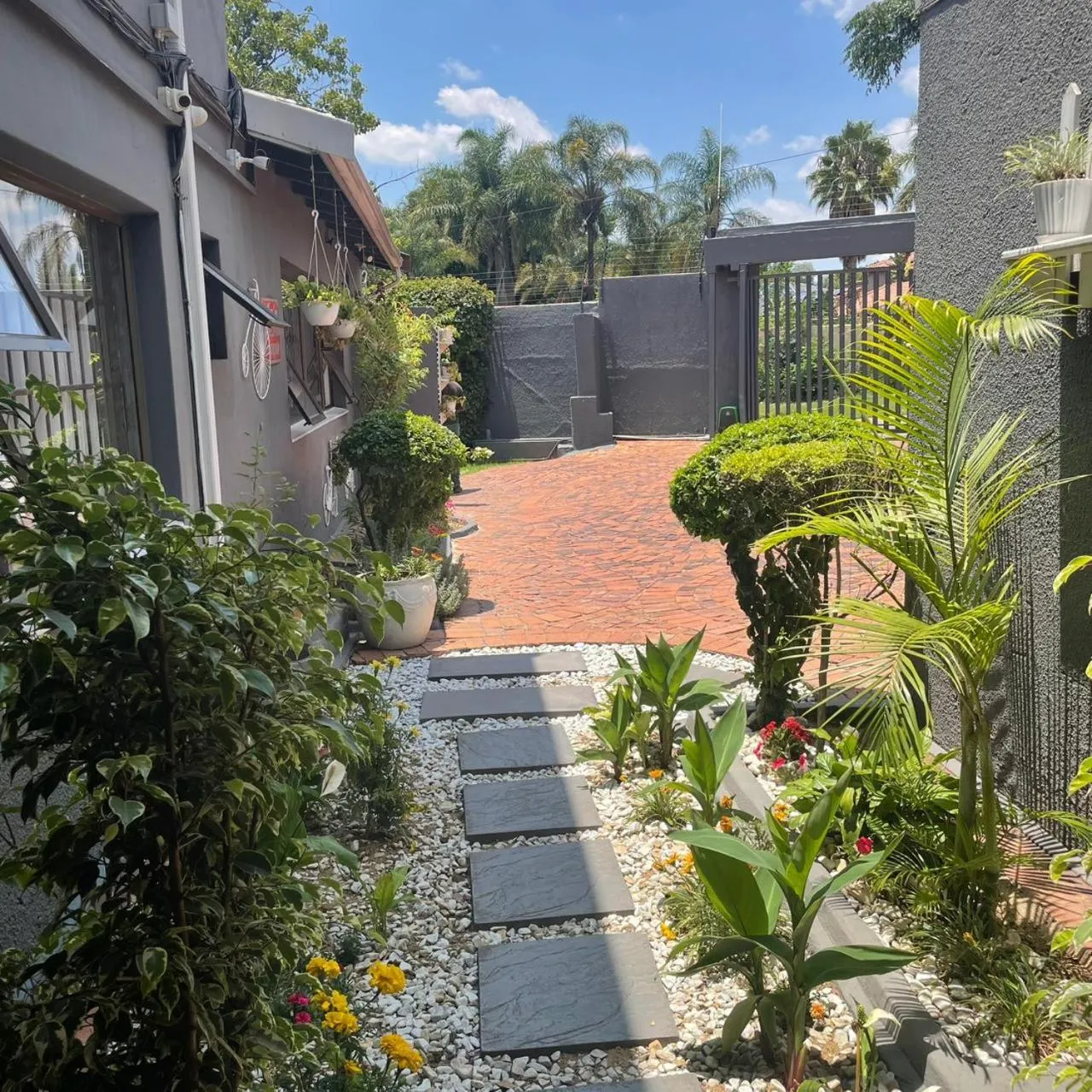 Garden in Marion Lodge