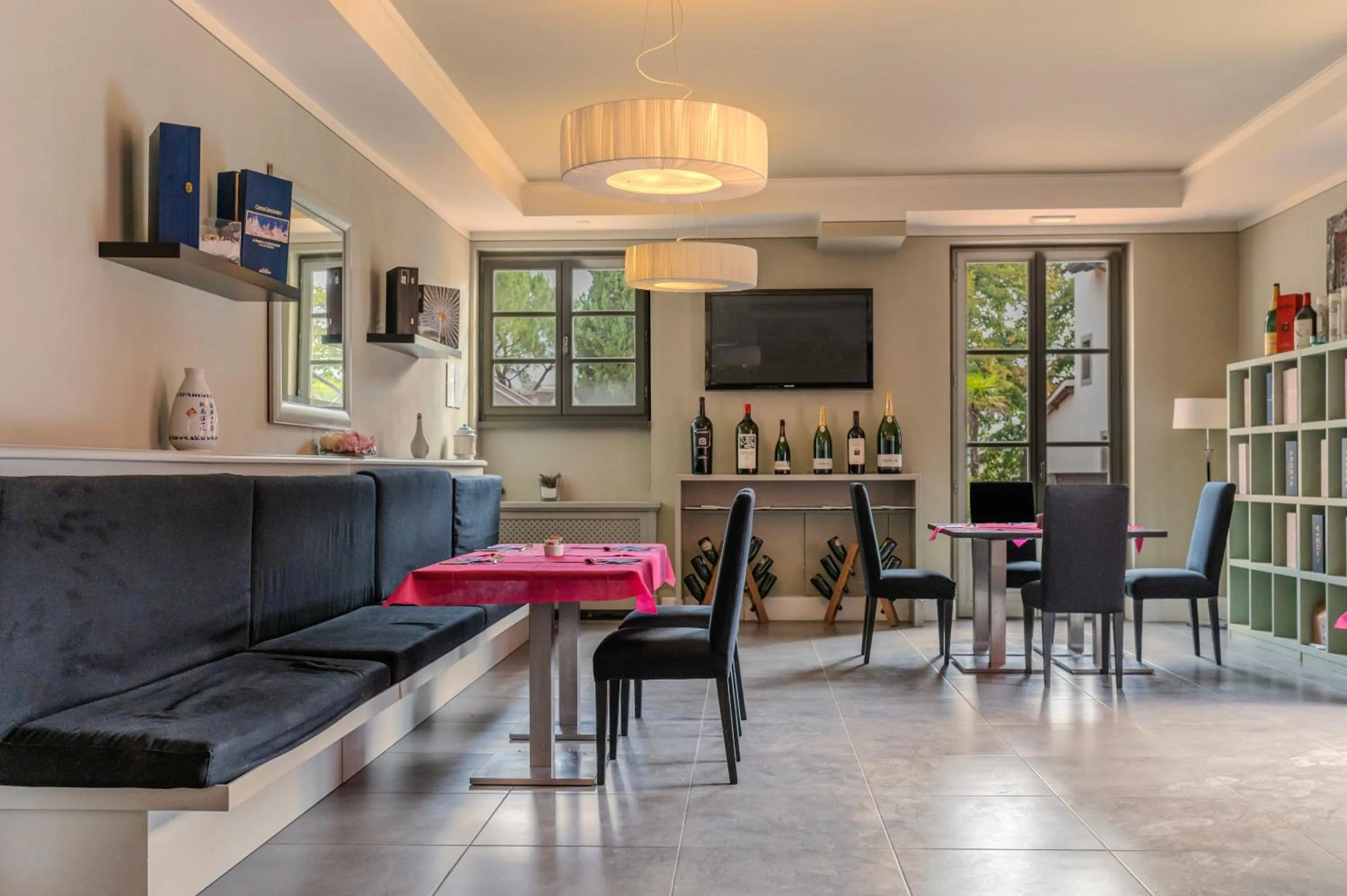 Restaurant/places to eat in Relais Villa Il Palagio