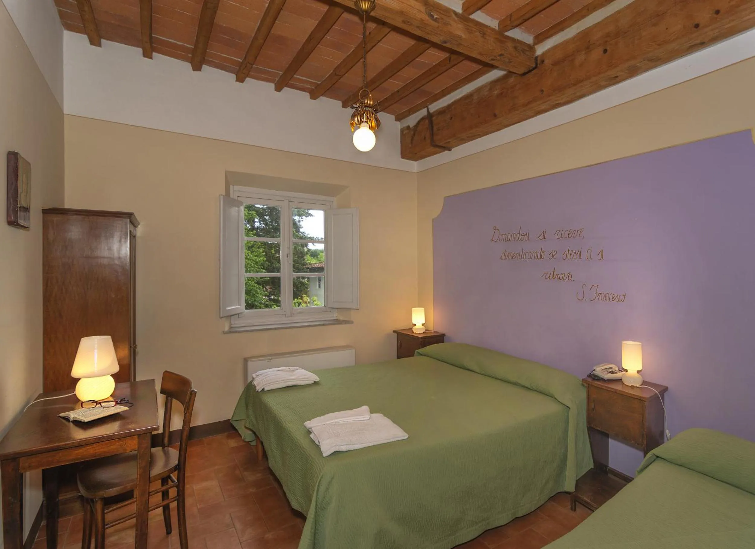 Bed in Casa Diocesana di Lucca