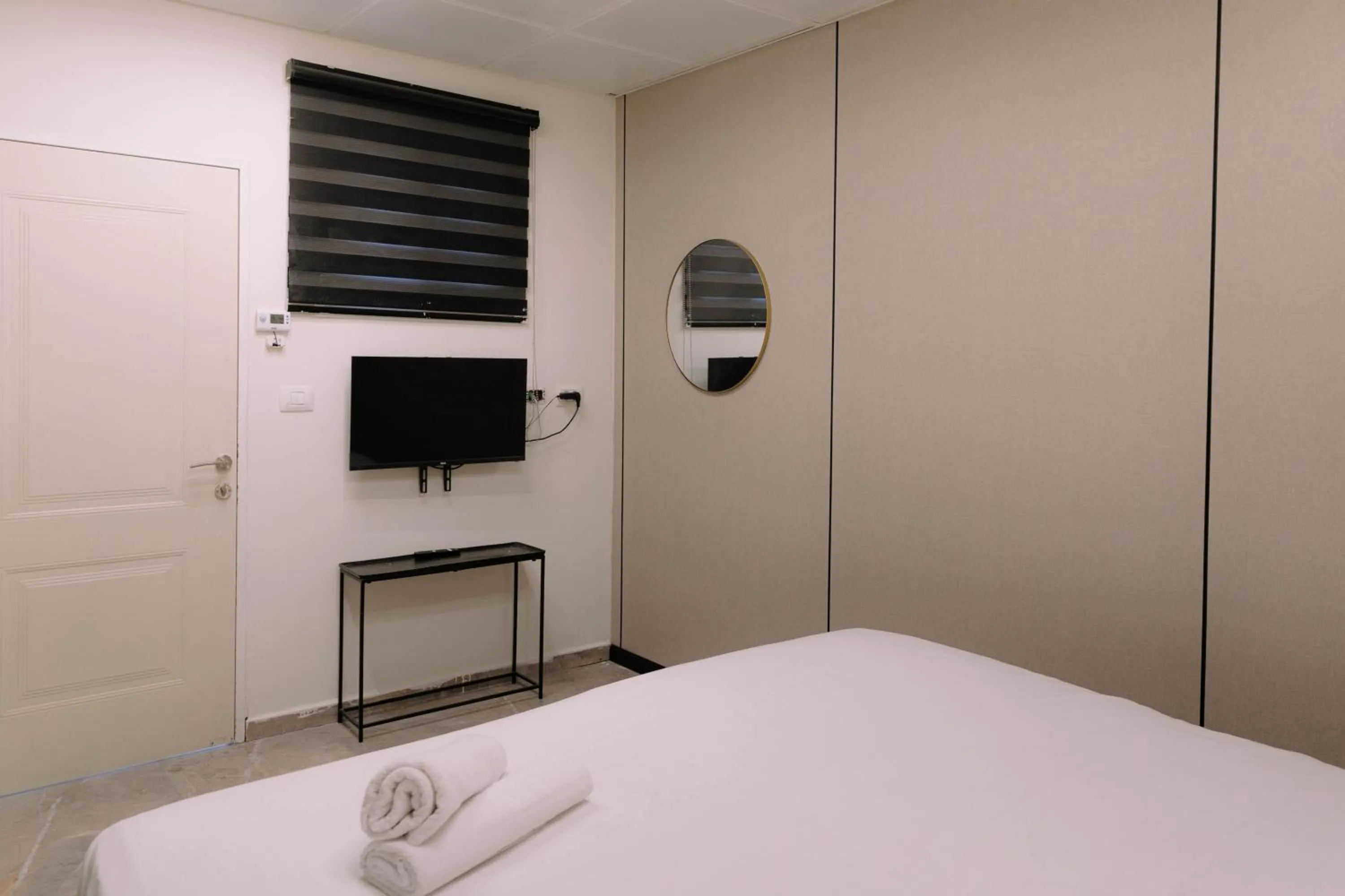 Rich Luxury Suites - Renovated