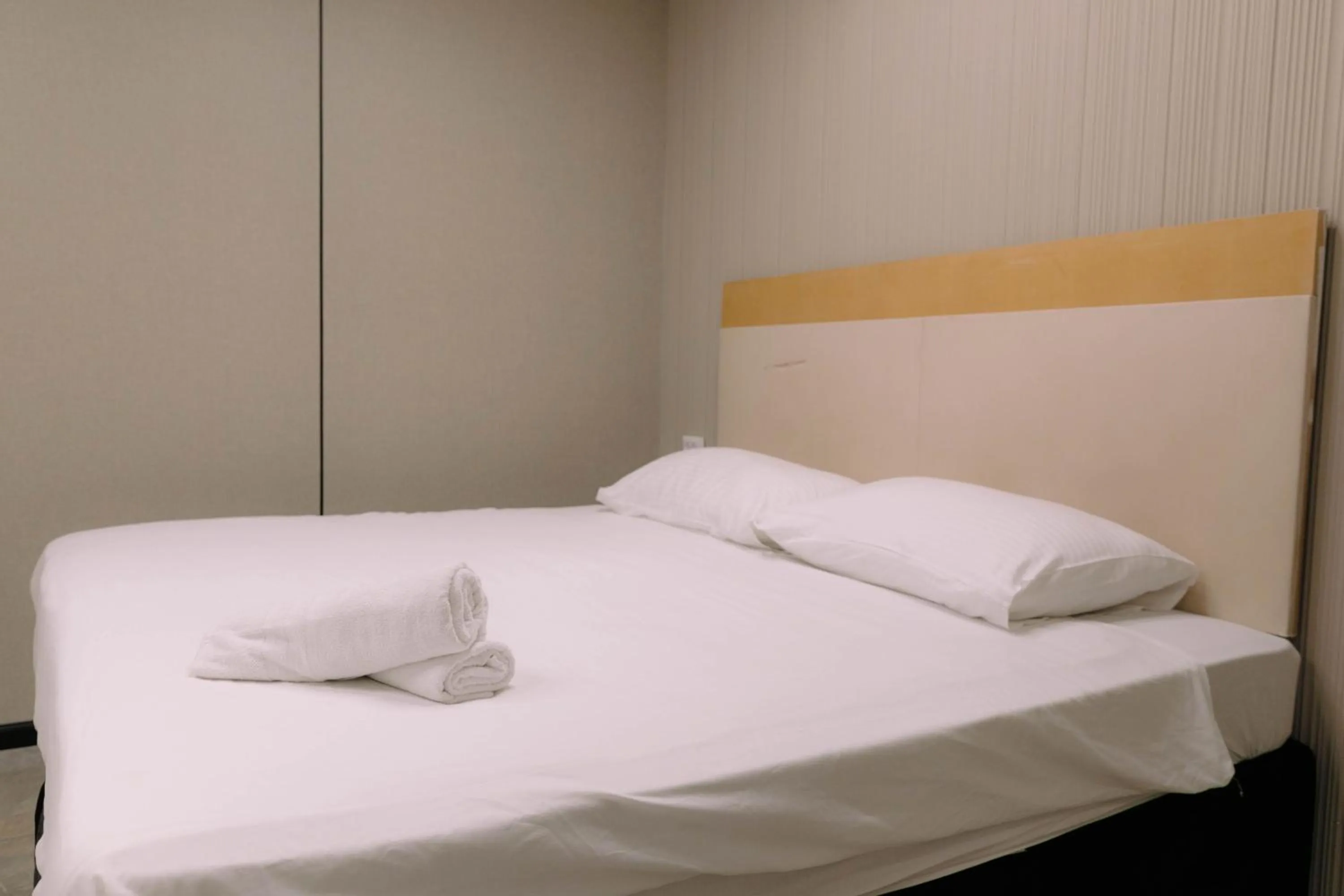 Rich Luxury Suites - Renovated