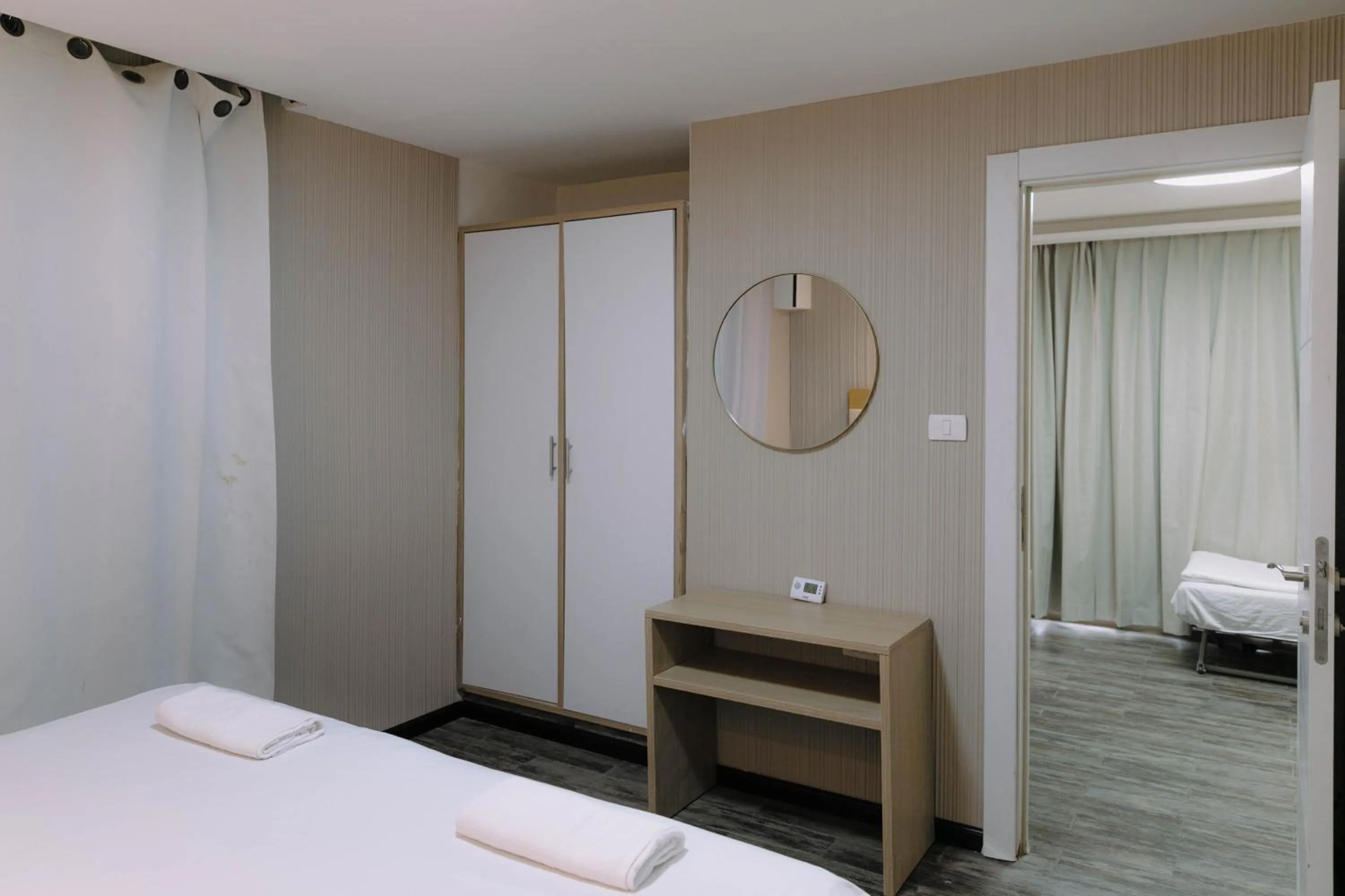 Rich Luxury Suites - Renovated