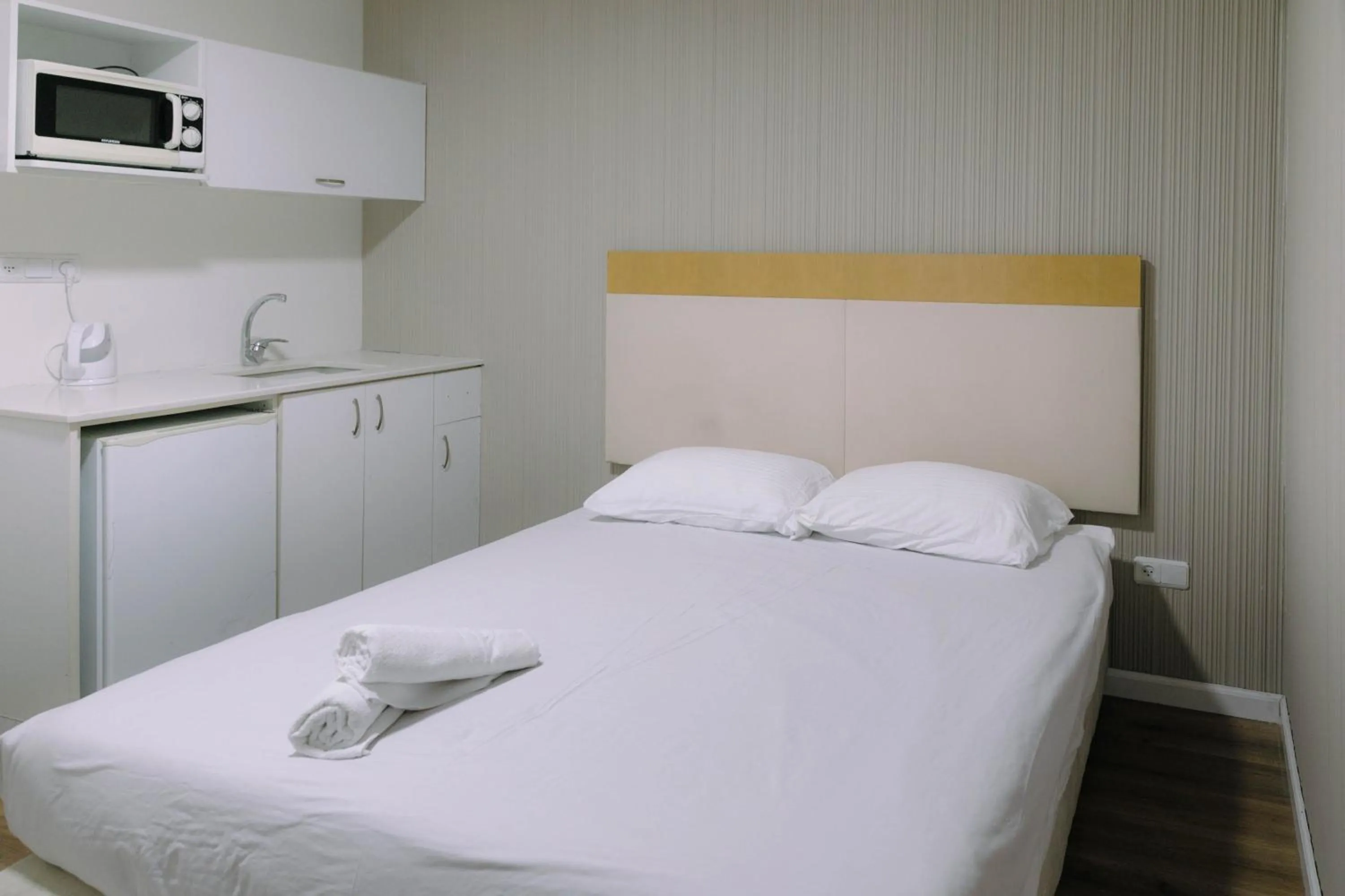 Rich Luxury Suites - Renovated