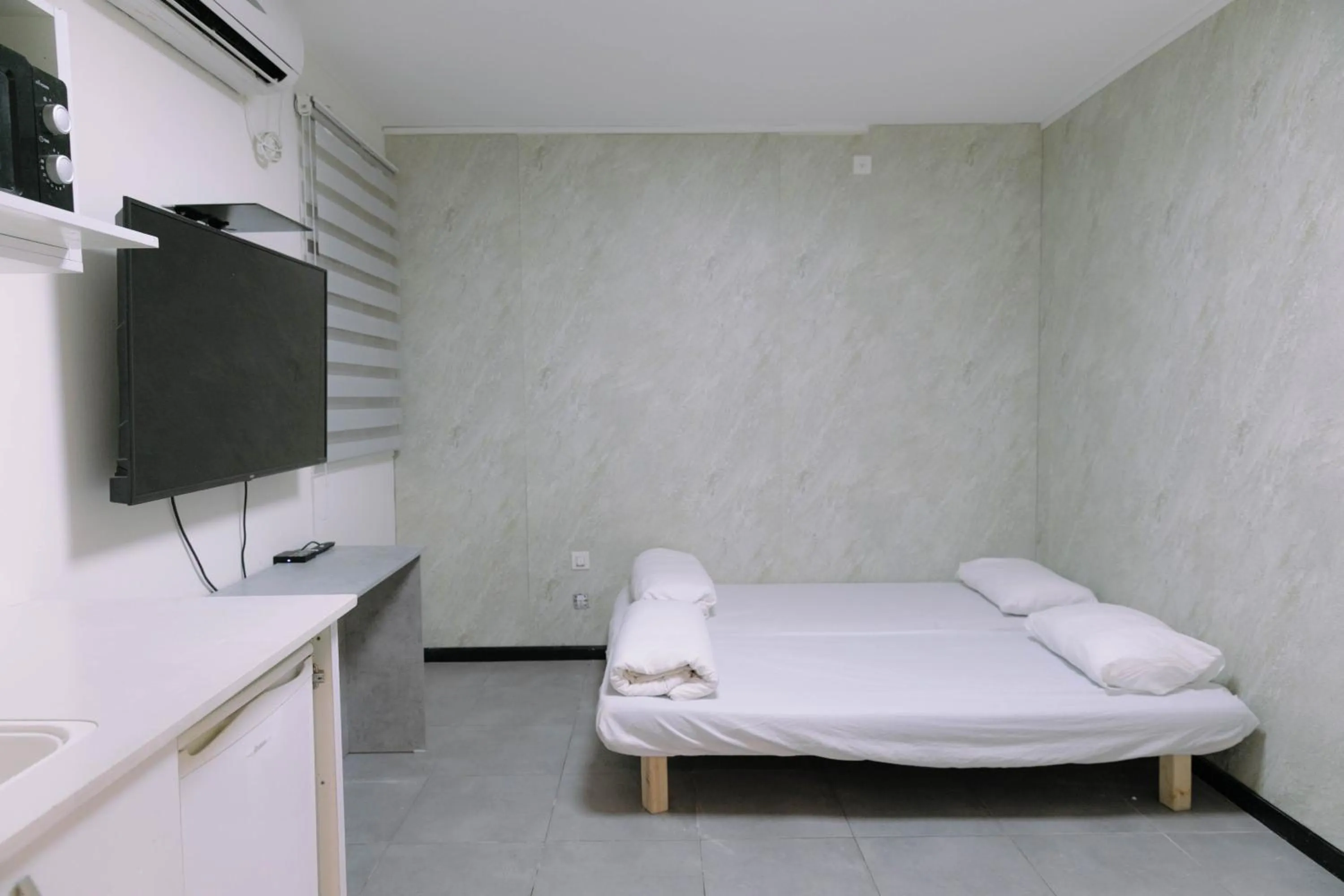 Rich Luxury Suites - Renovated