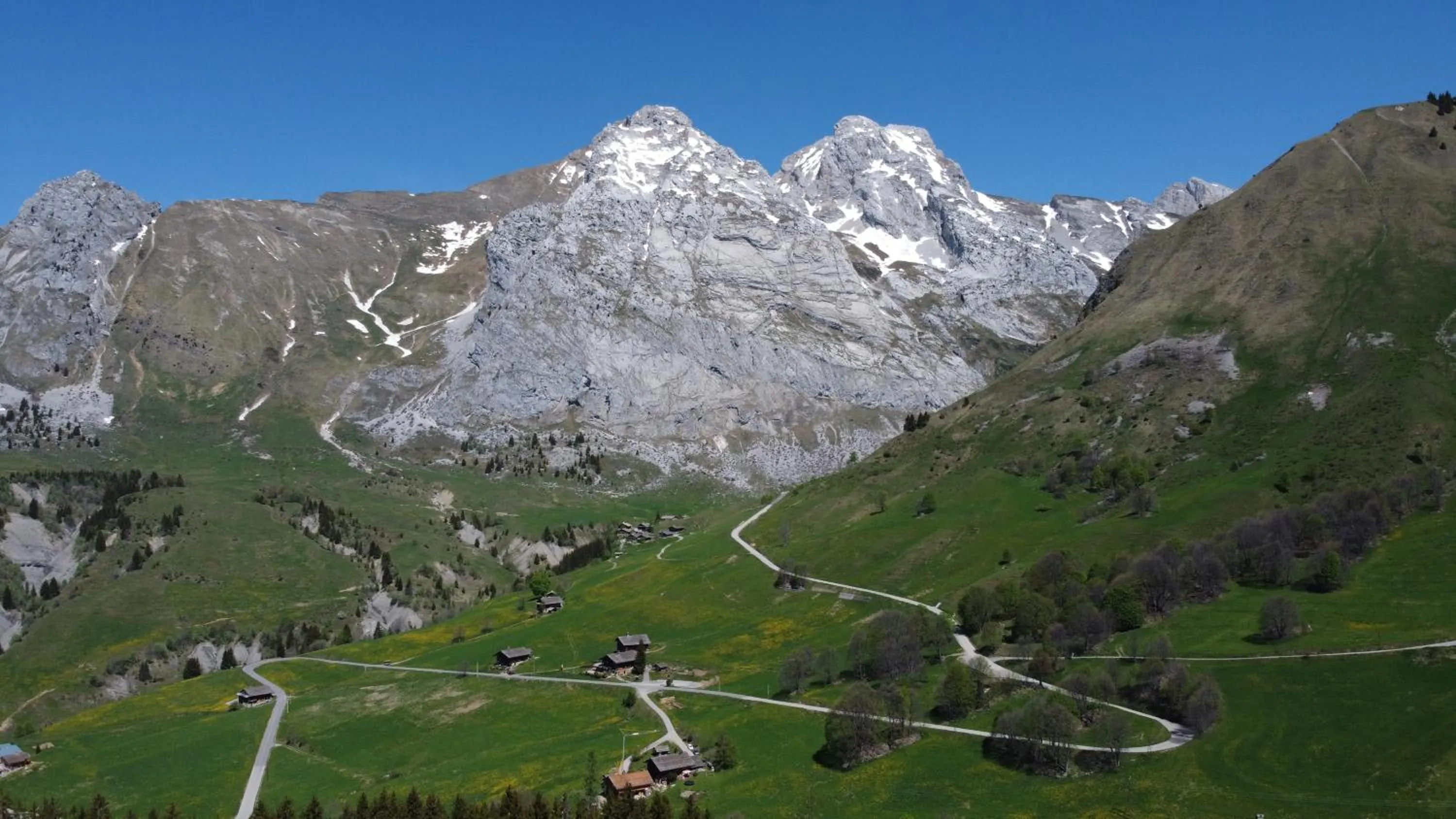 Natural landscape in Hôtel et Spa Le Vermont