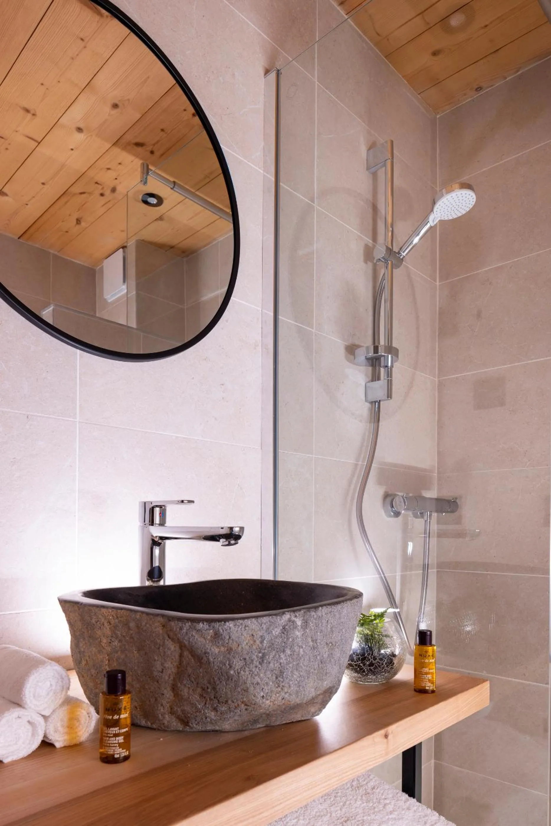 Bathroom in Hôtel et Spa Le Vermont