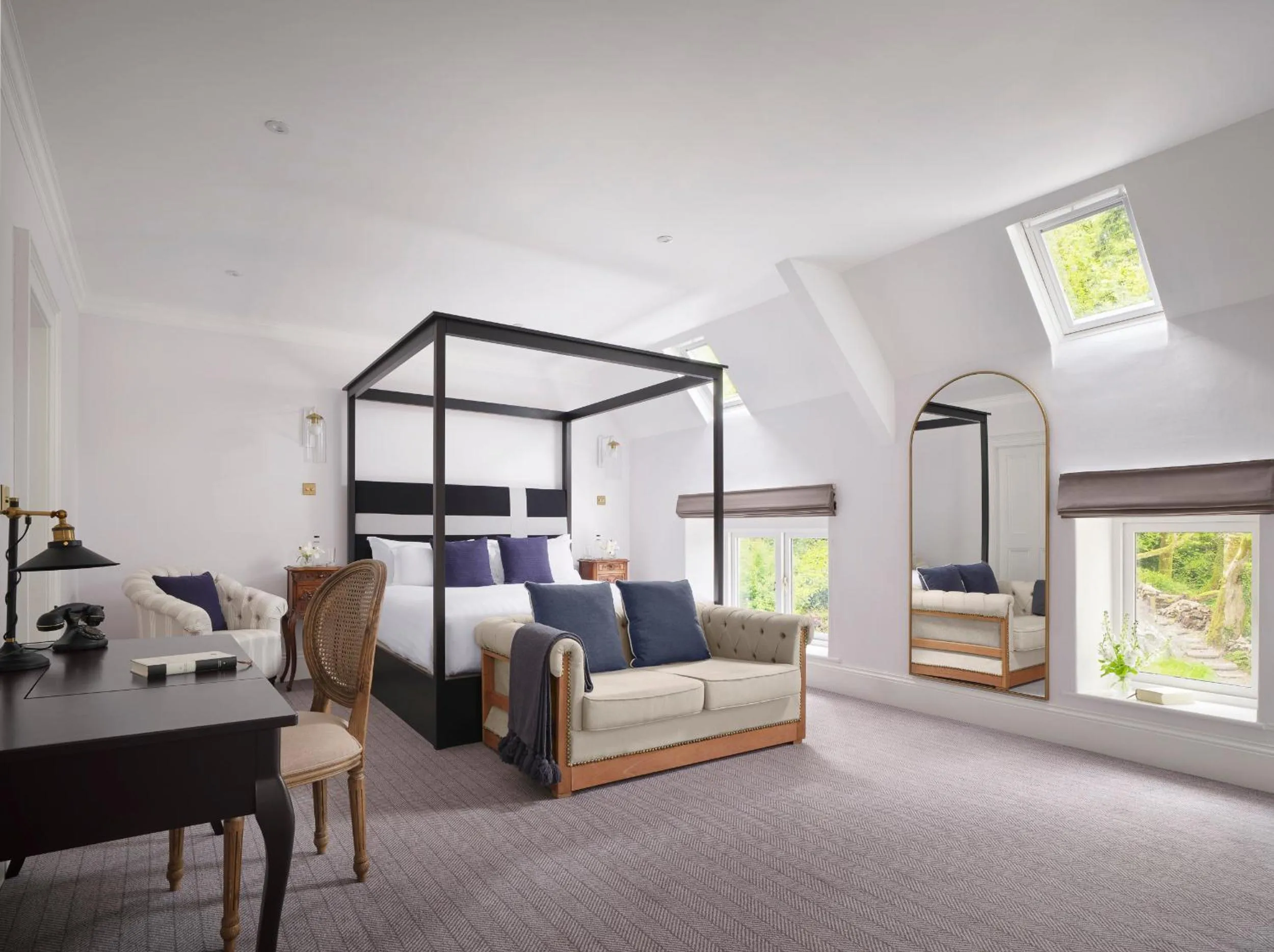 Bed in Liss Ard Estate