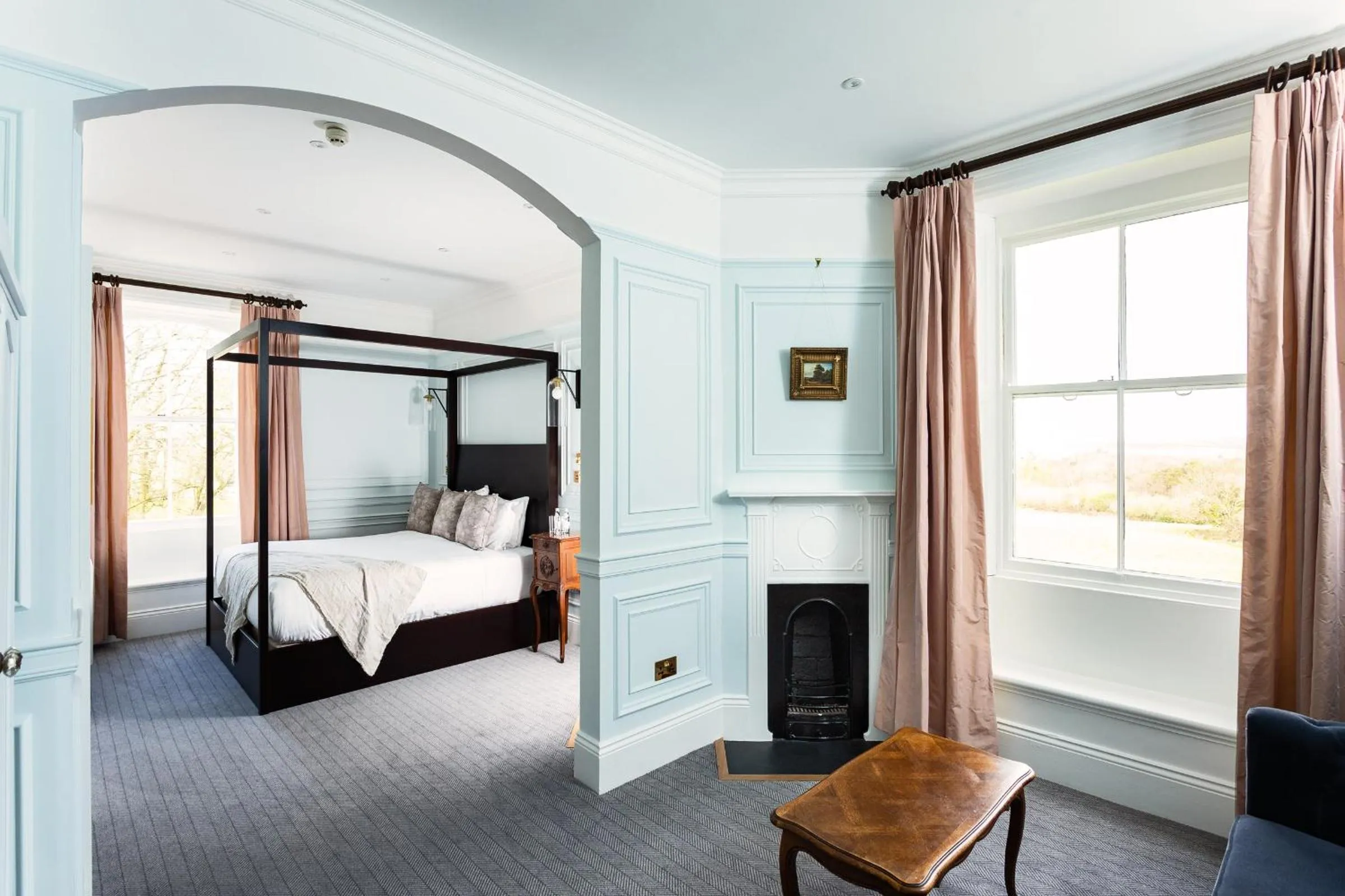 Bed in Liss Ard Estate