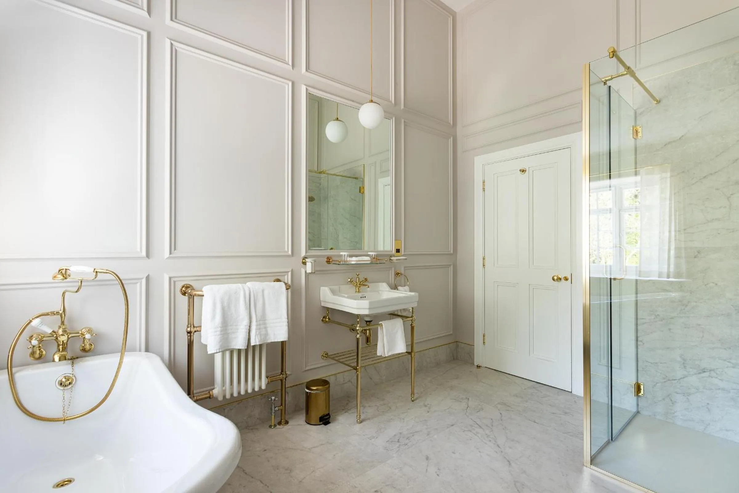 Shower in Liss Ard Estate