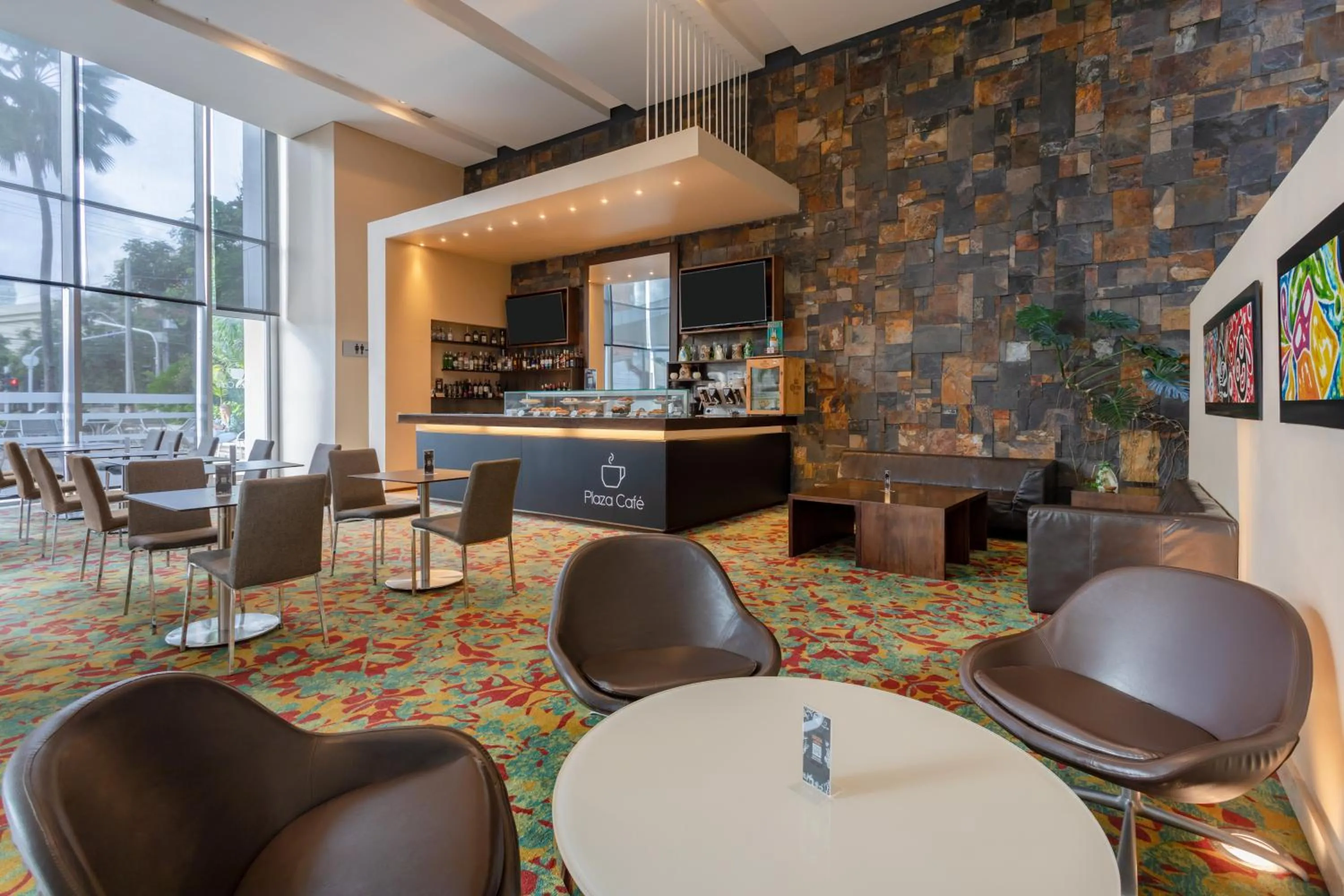 Restaurant/places to eat in Estelar Apartamentos Barranquilla