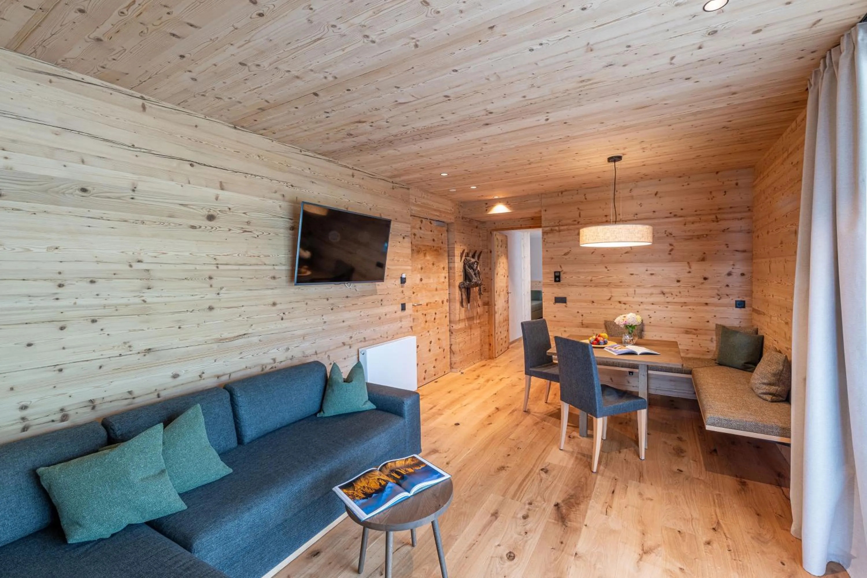 Living room in Tratterhof Mountain Sky Hotel