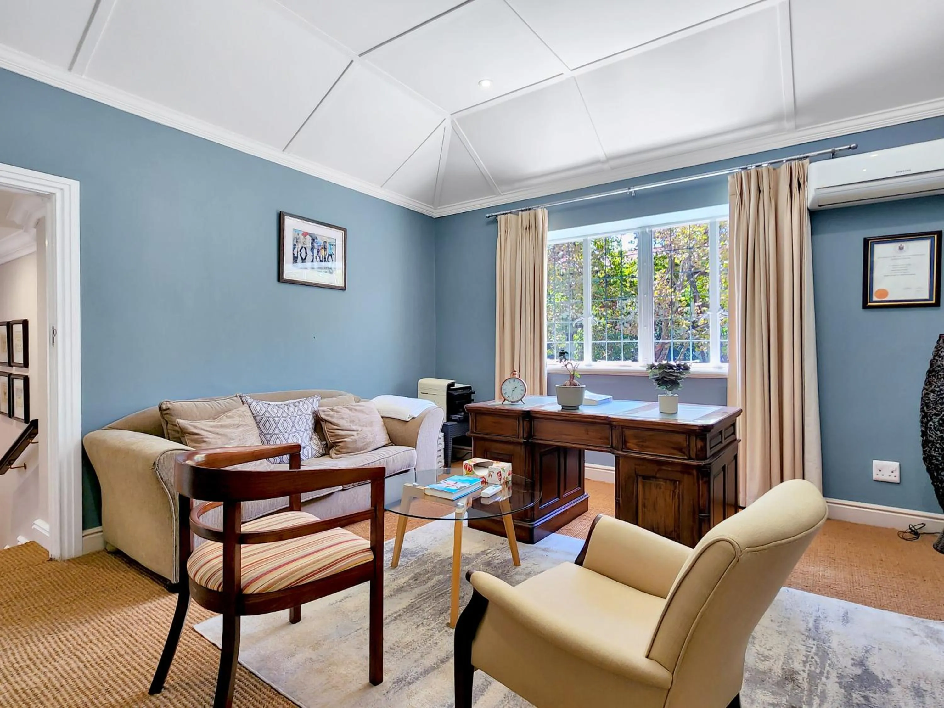 Seating area in Roodenburg House