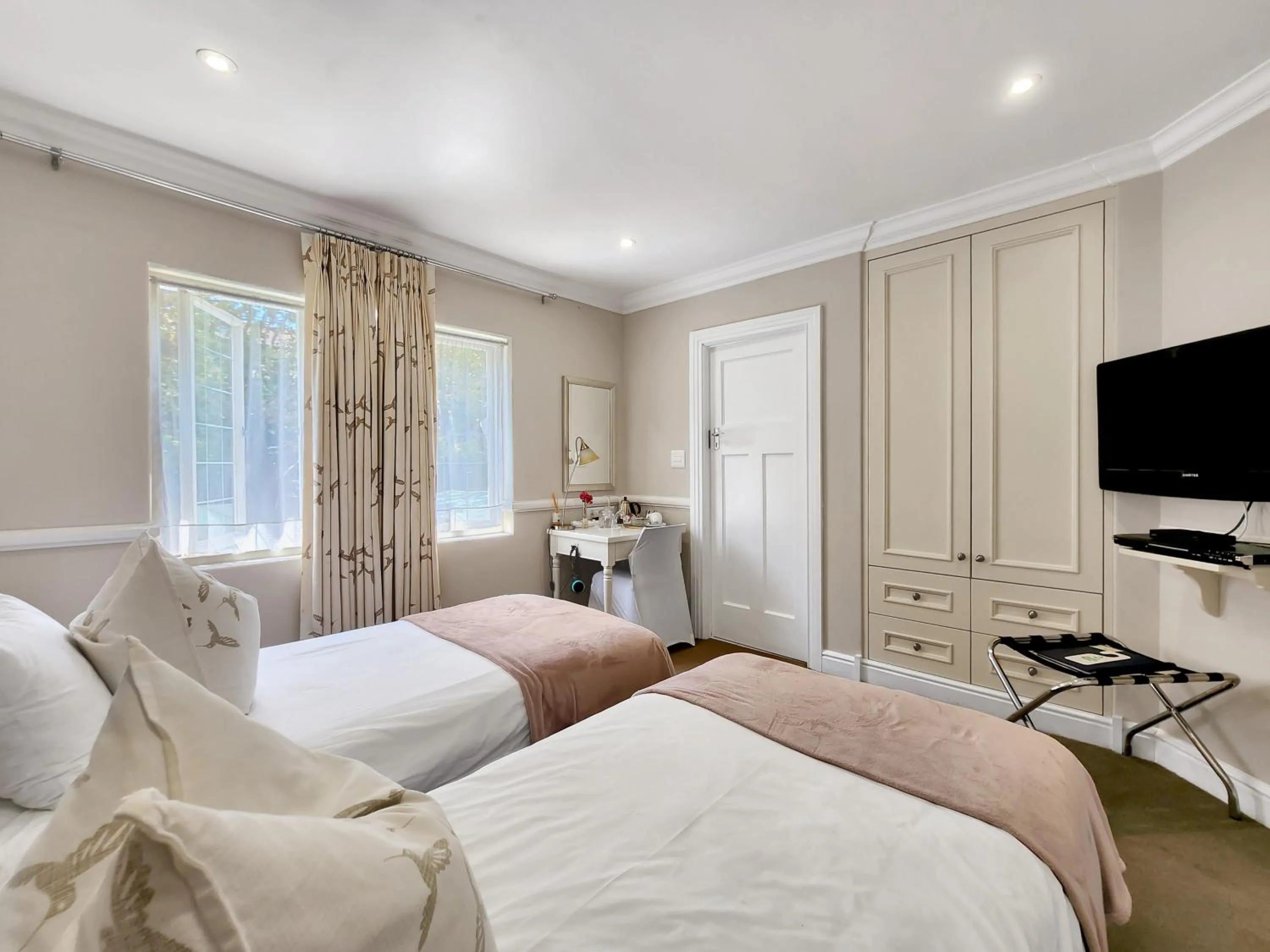 Bedroom, Bed in Roodenburg House