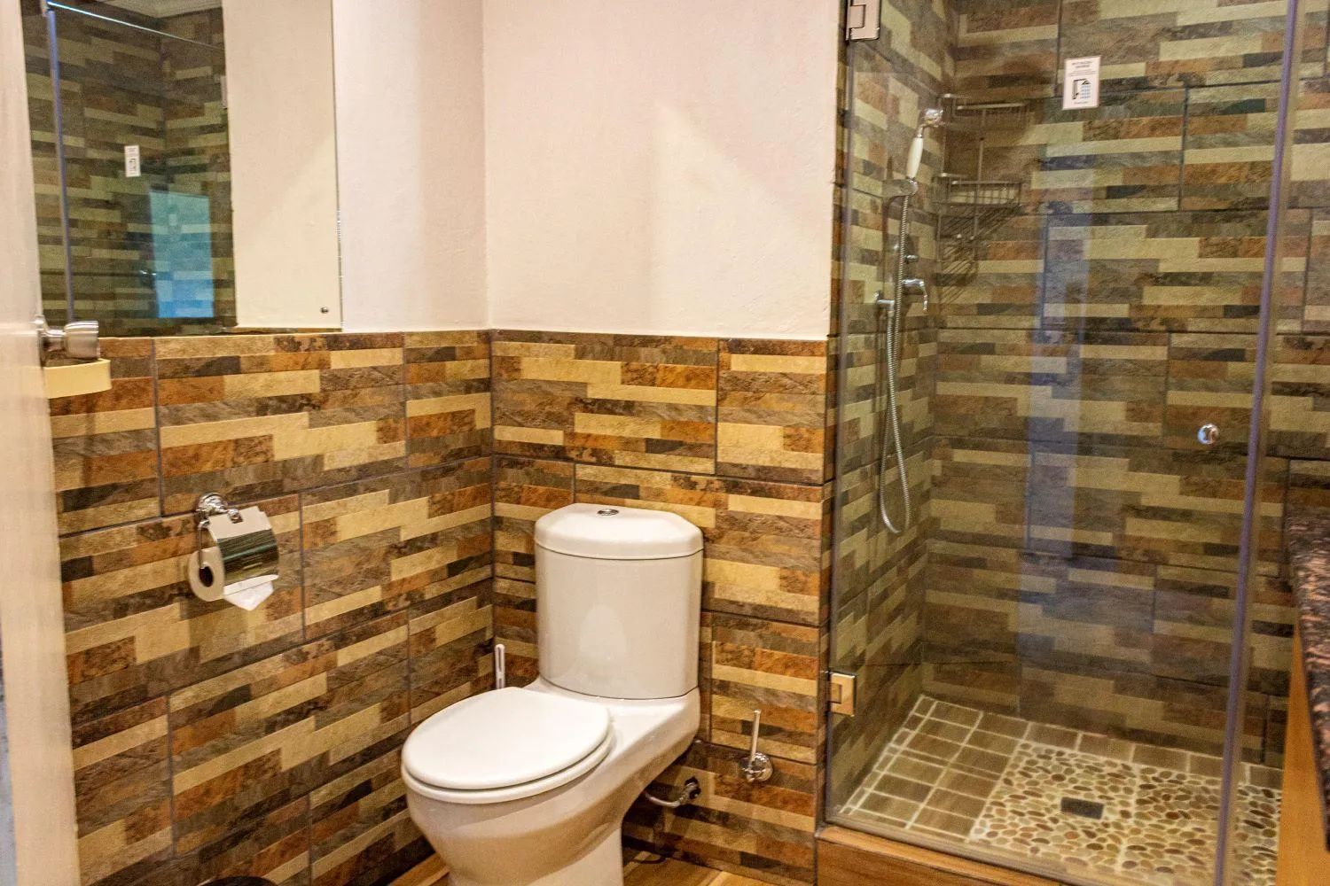 Bathroom in Hotel Numbi & Garden Suites