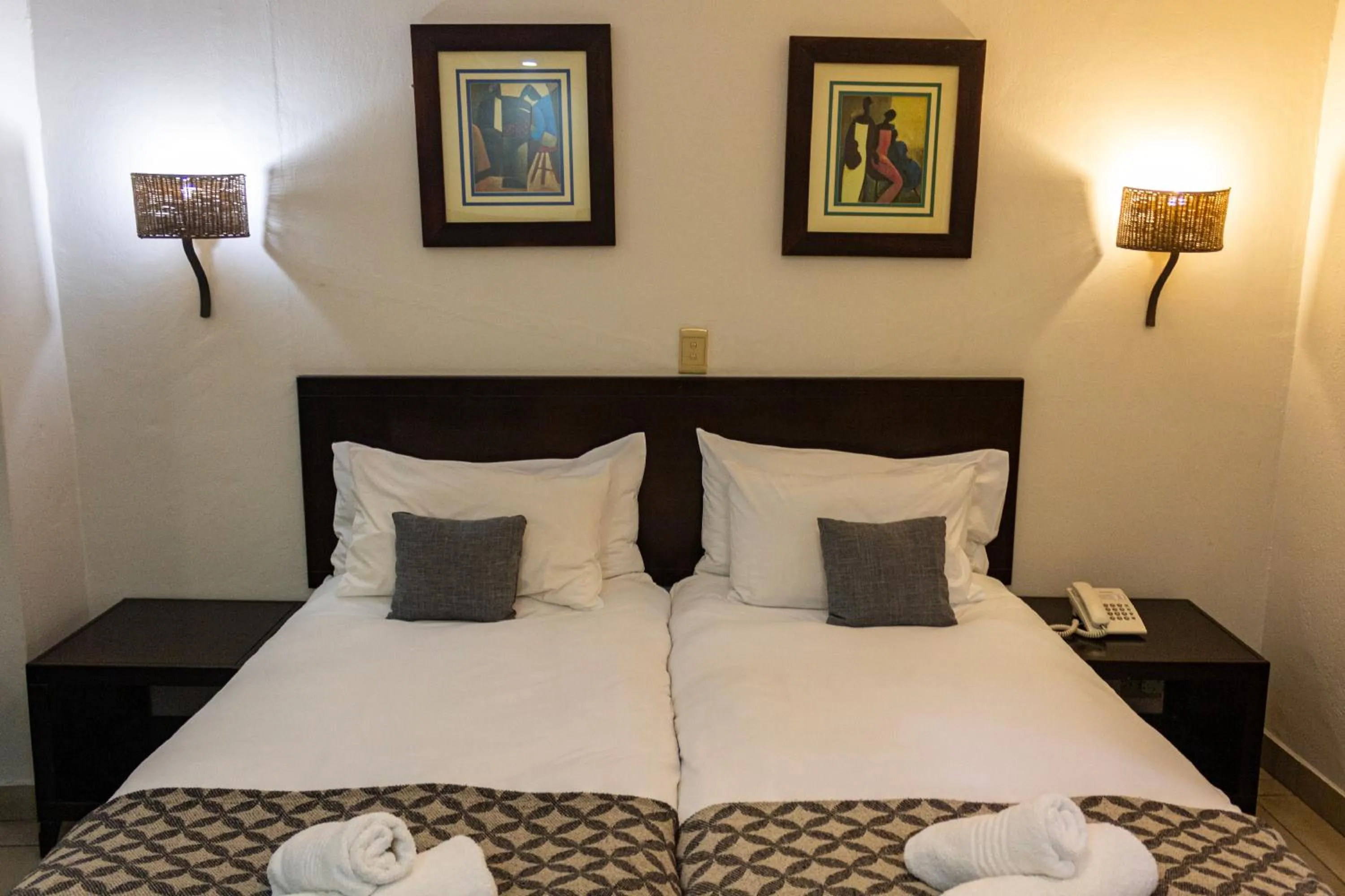 Bedroom, Bed in Hotel Numbi & Garden Suites