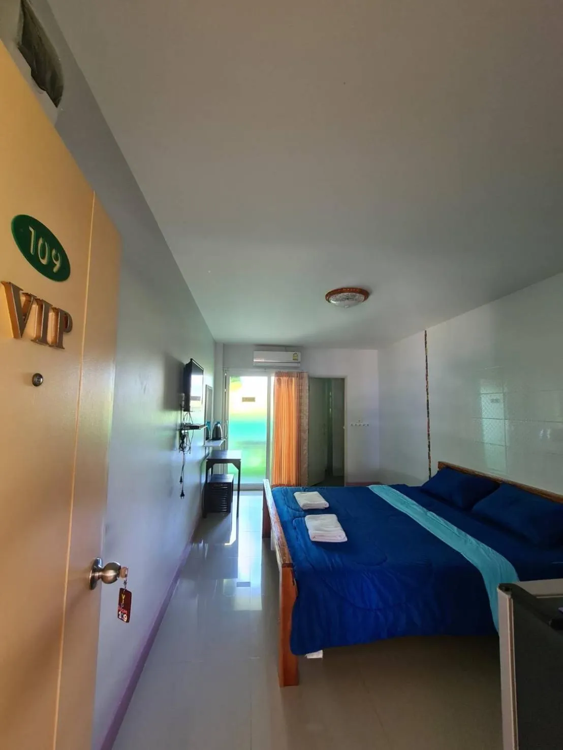 Bed in S Diamond Apartment