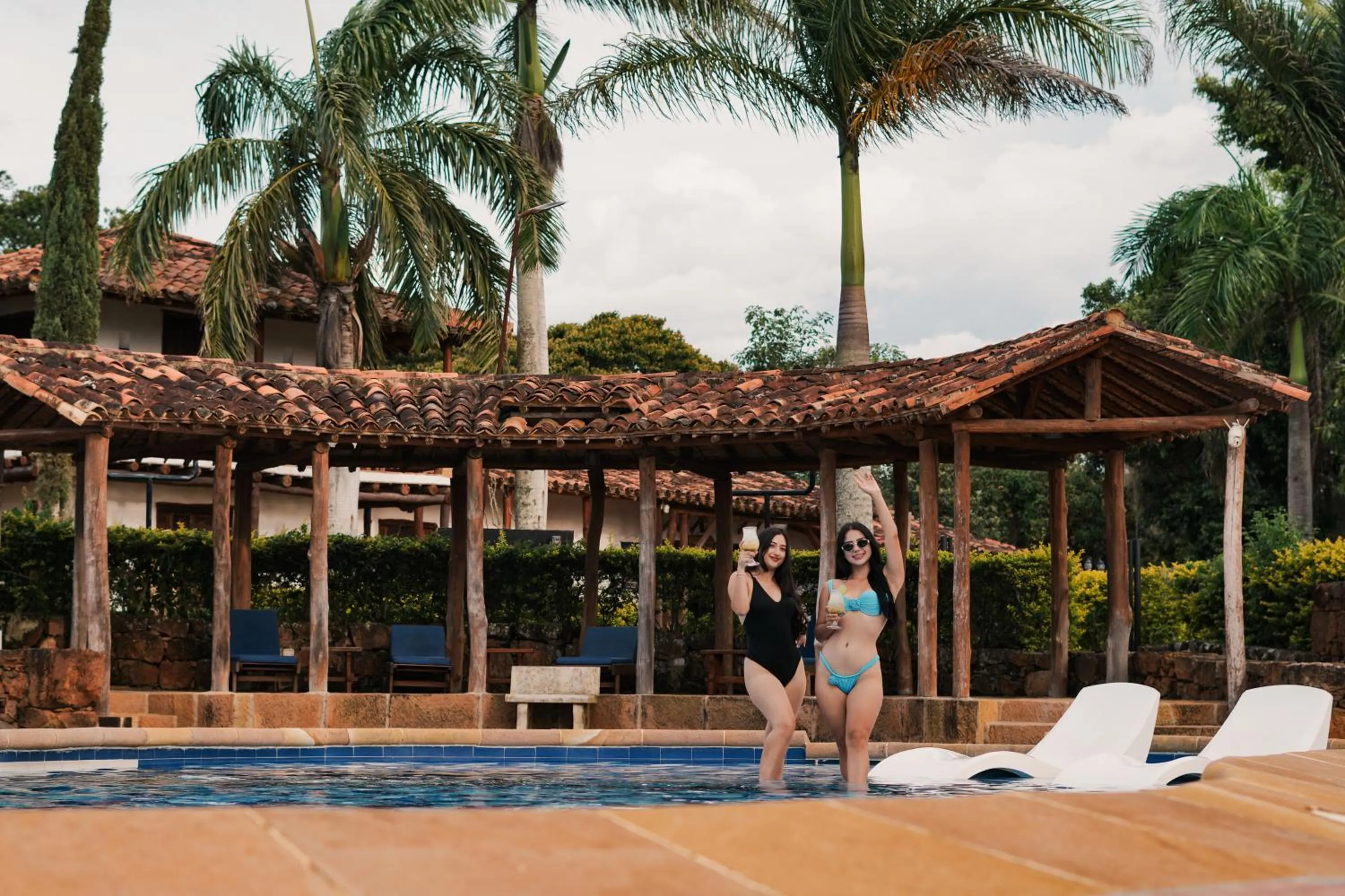 Swimming pool in Hotel Finca Buenos Aires Barichara