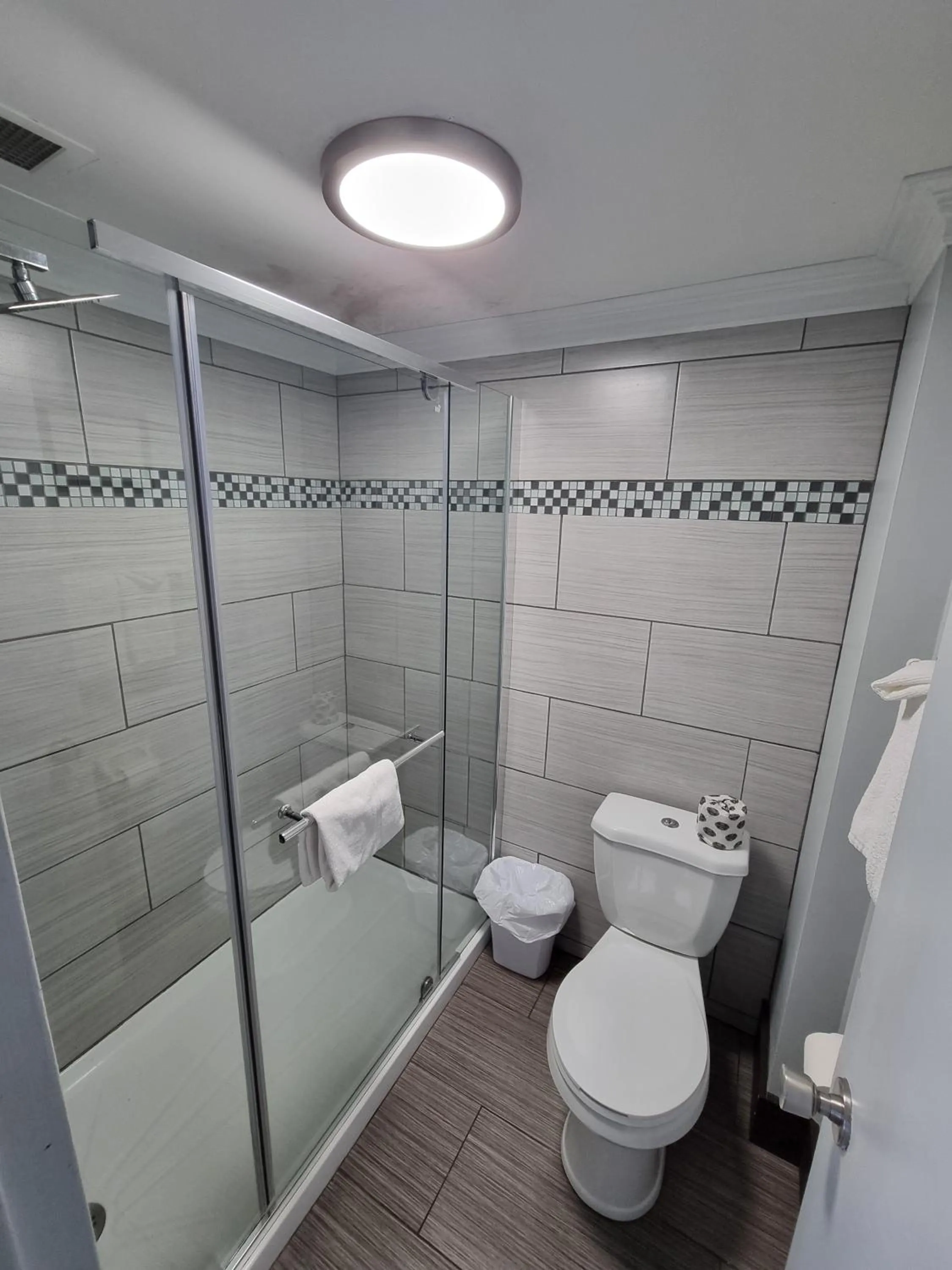 Bathroom in Travelodge by Wyndham Trois-Rivieres